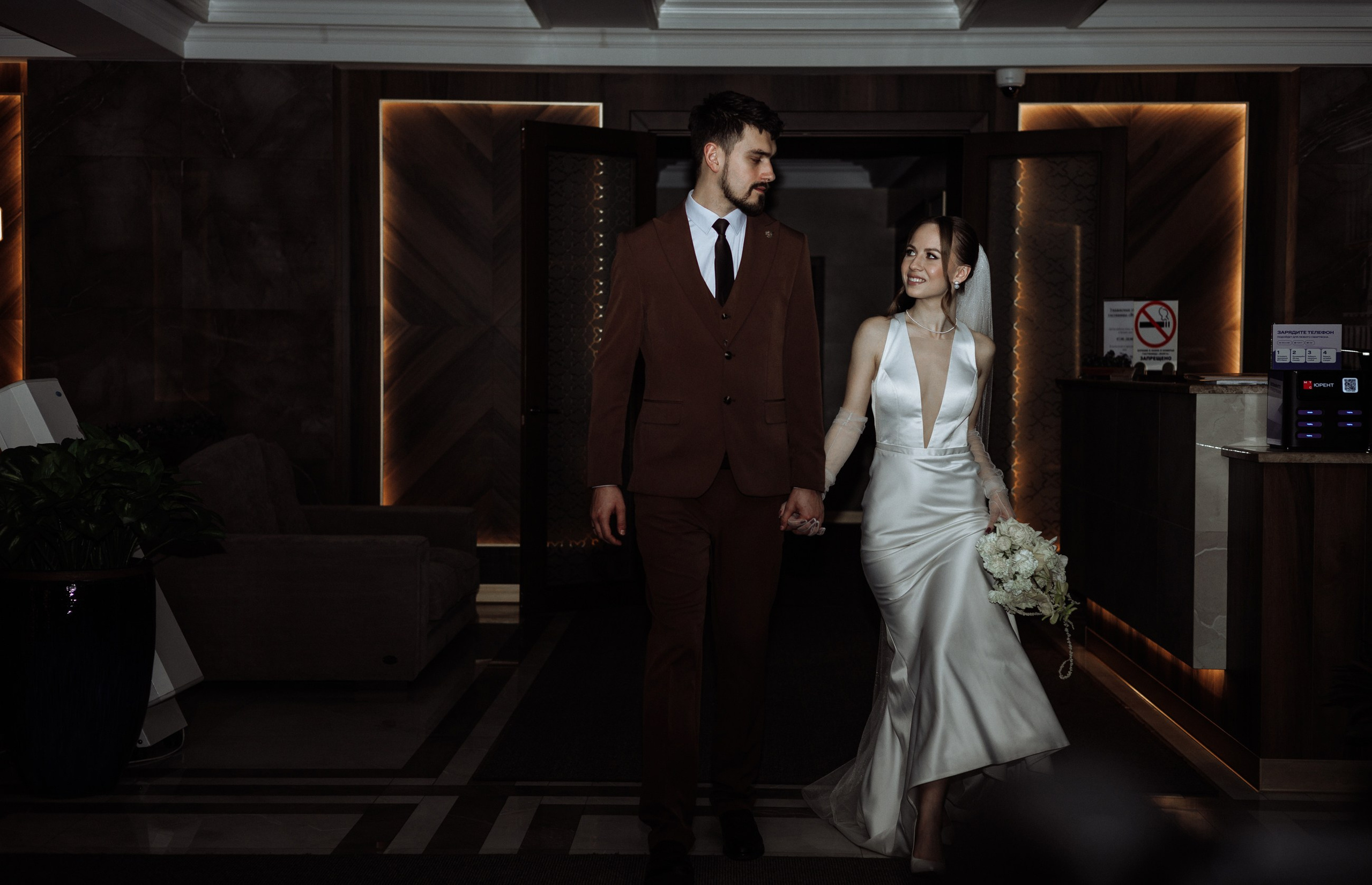 Свадебная в отеле «Волга». Фотограф Саратов Анастасия