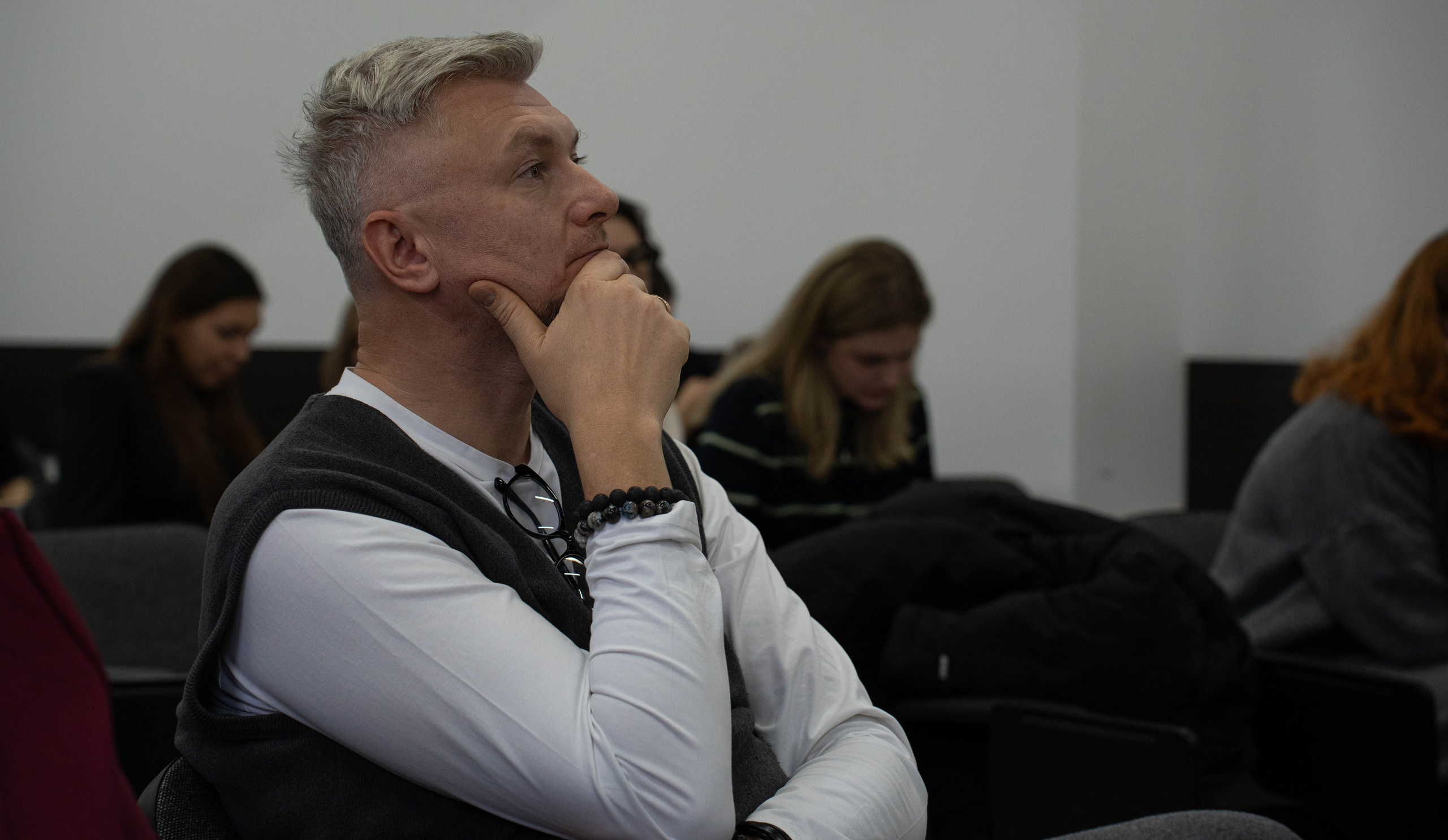 Мастер-класс 04.12.2025. Коммерческий и художественный фотограф и видеограф в Москве Арсений Тургенев