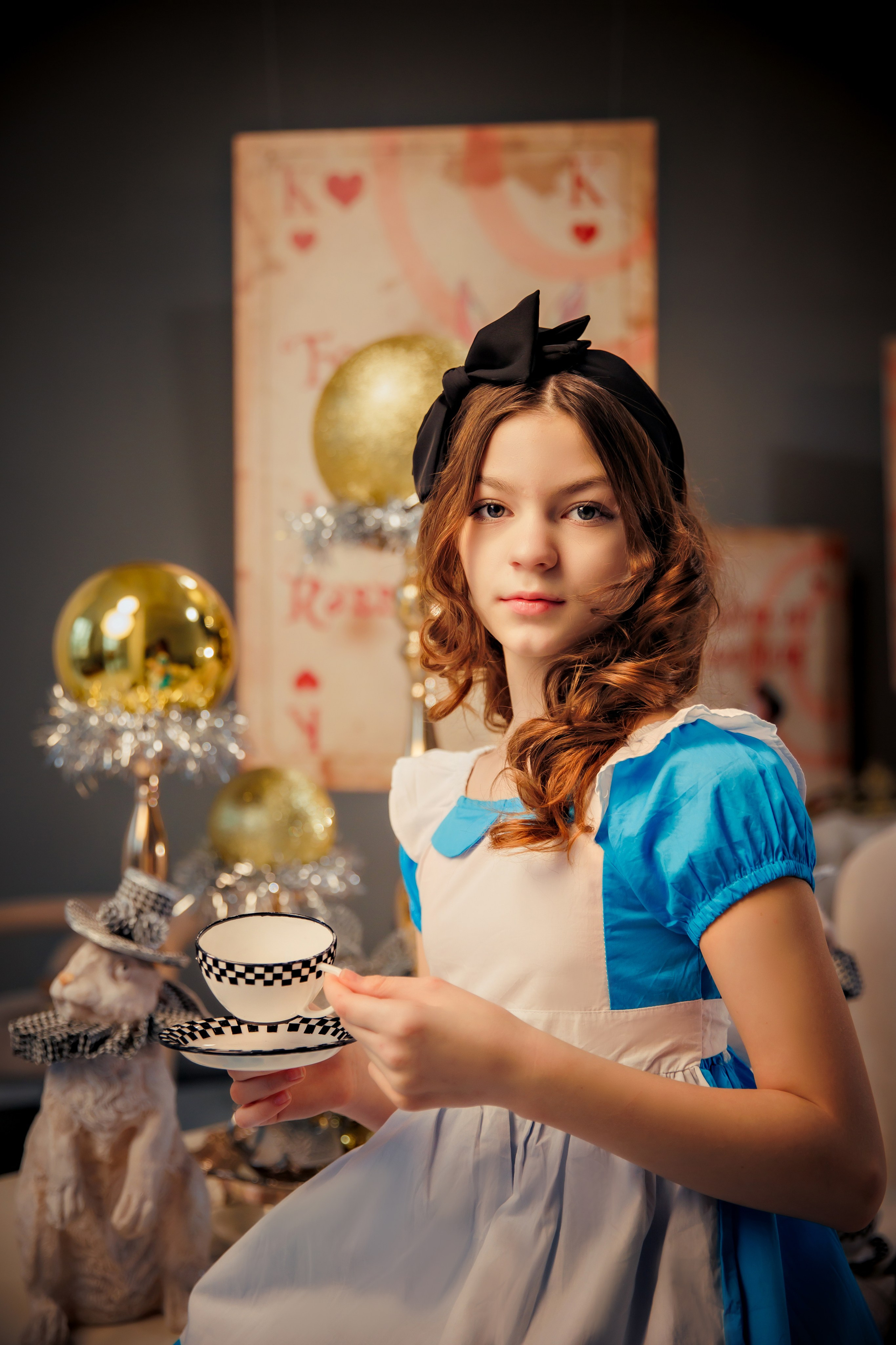 АЛИСА В СТРАНЕ ЧУДЕС. Фото, видео, авторские выпускные альбомы в Нижнем Новгороде