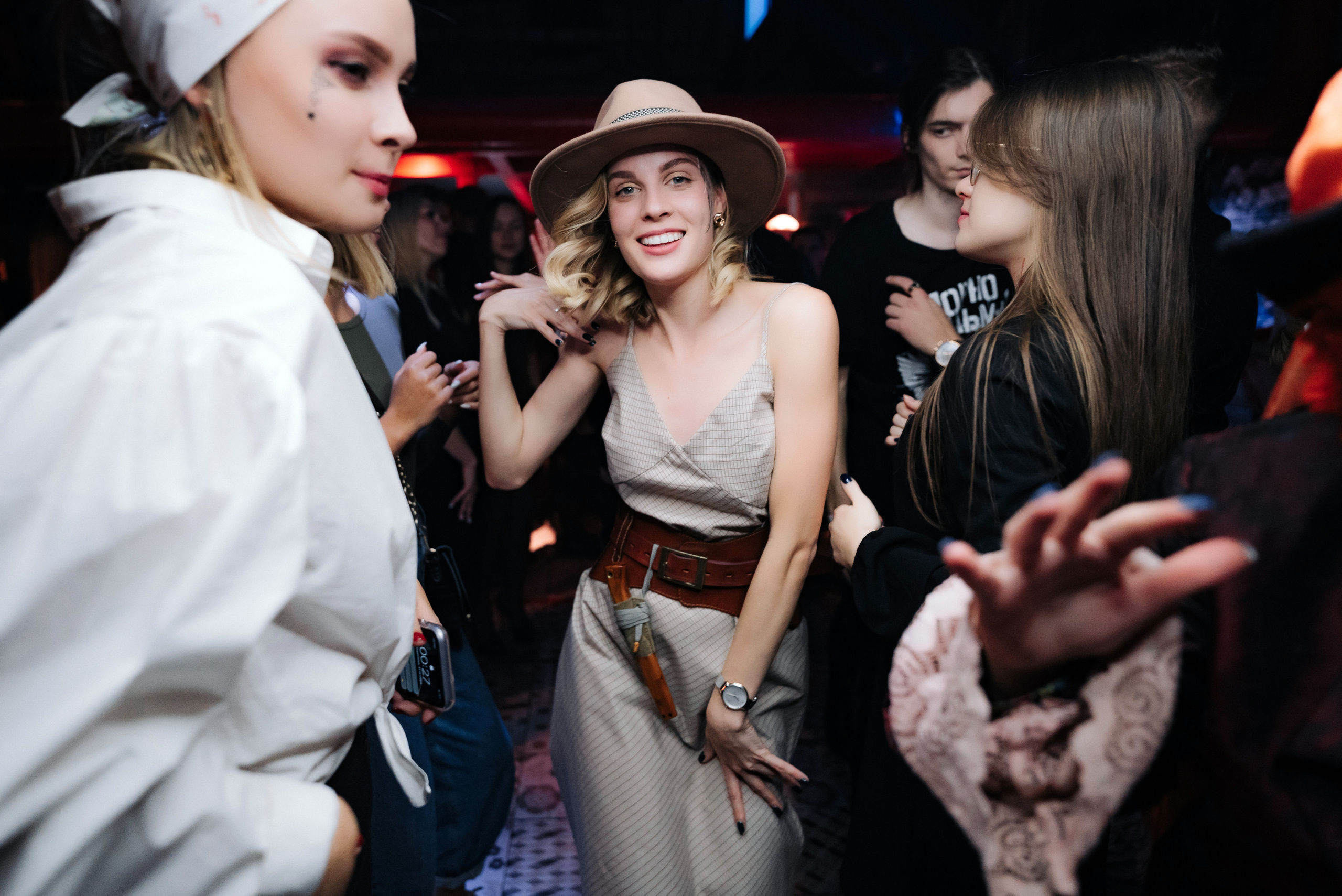 Съёмка ночных заведений. Фотограф — Москва — Артем Гончаренко