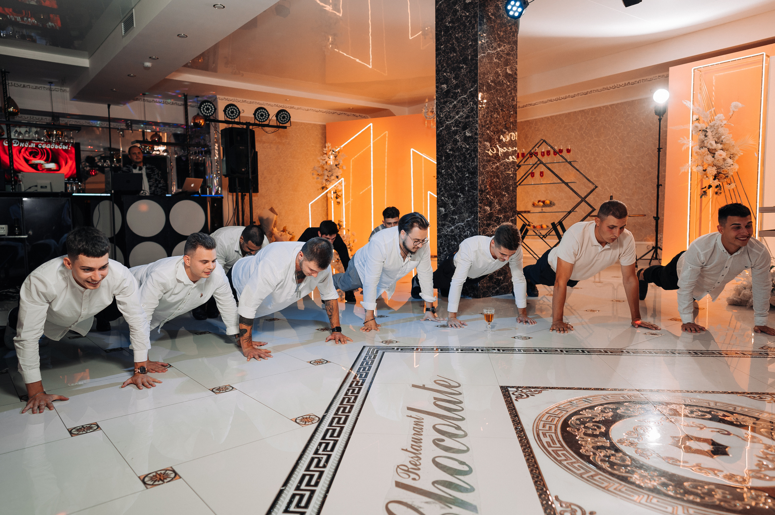 Нежность и веселье. Фотограф — Москва — Артем Гончаренко