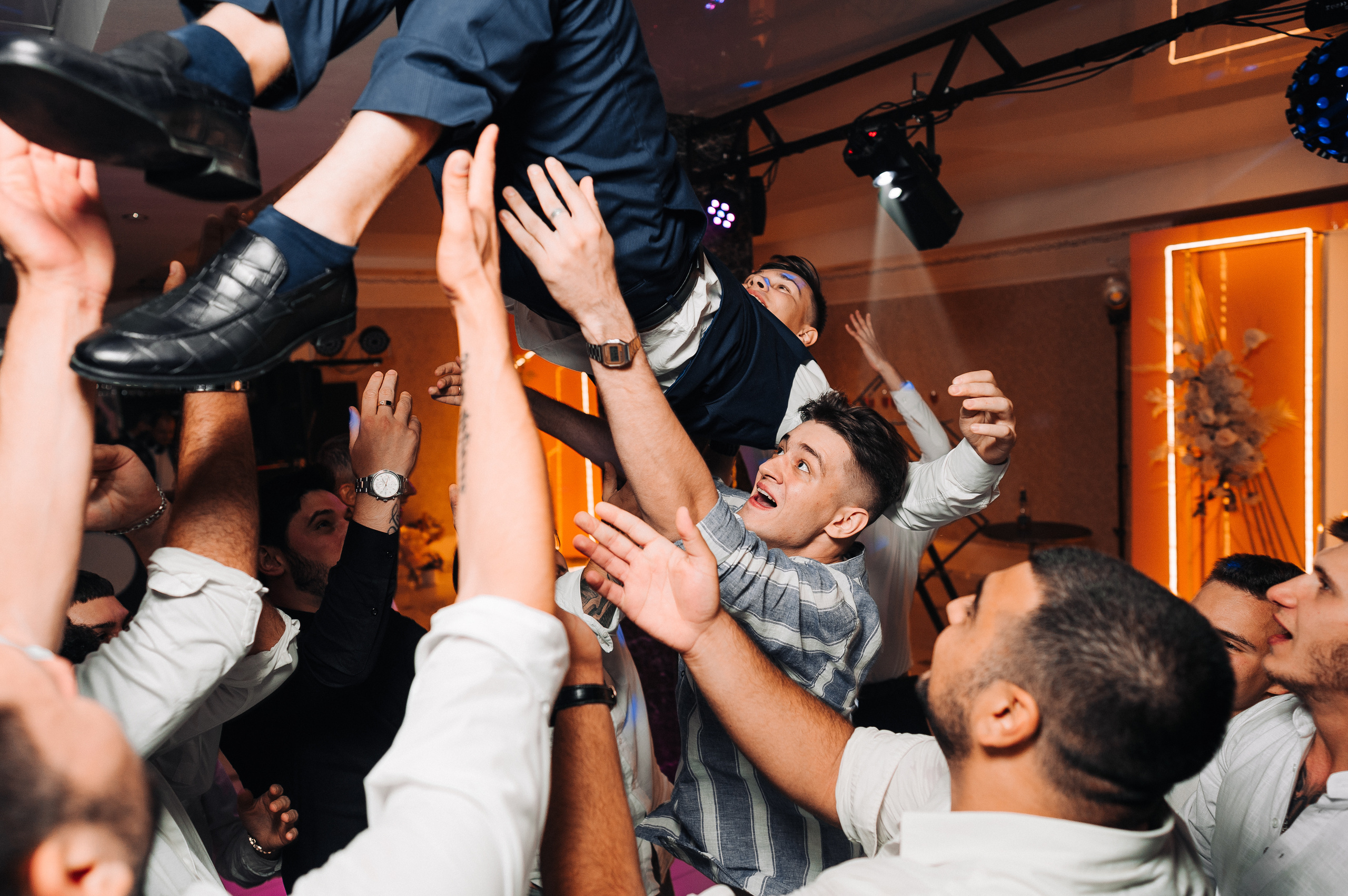 Нежность и веселье. Фотограф — Москва — Артем Гончаренко