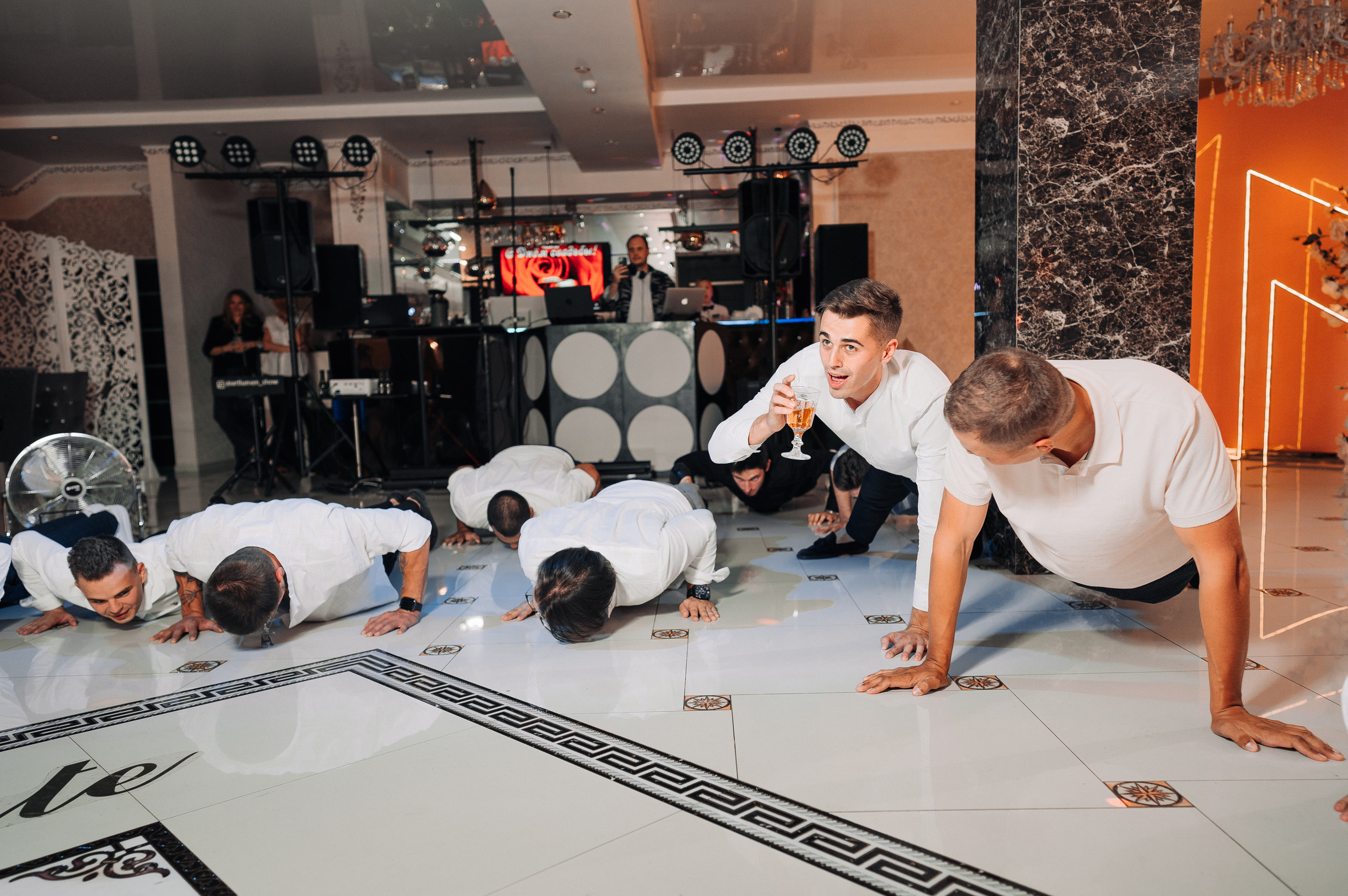 Нежность и веселье. Фотограф — Москва — Артем Гончаренко