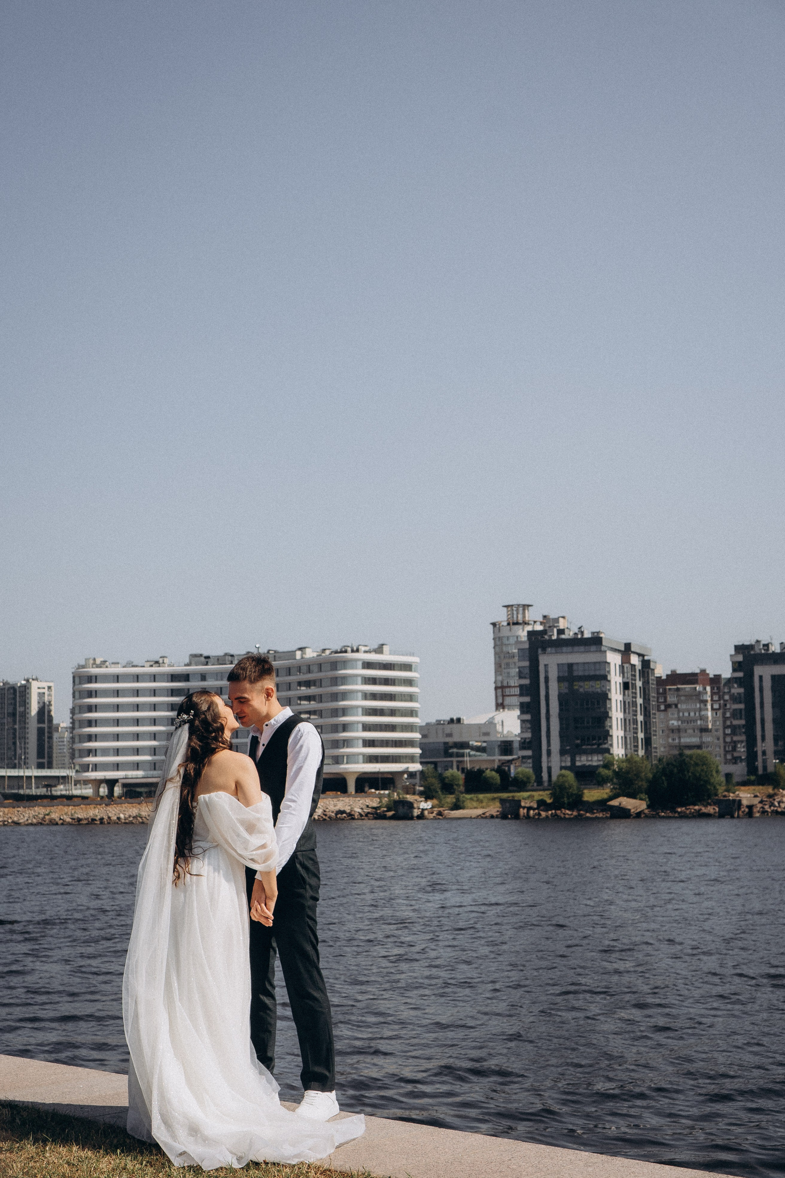 СВАДЕБНАЯ СЬЕМК В ПАРКЕ 300-ЛЕТИЯ. Профессиональный фотограф, Санкт-Петербург — Виктория Богомолова