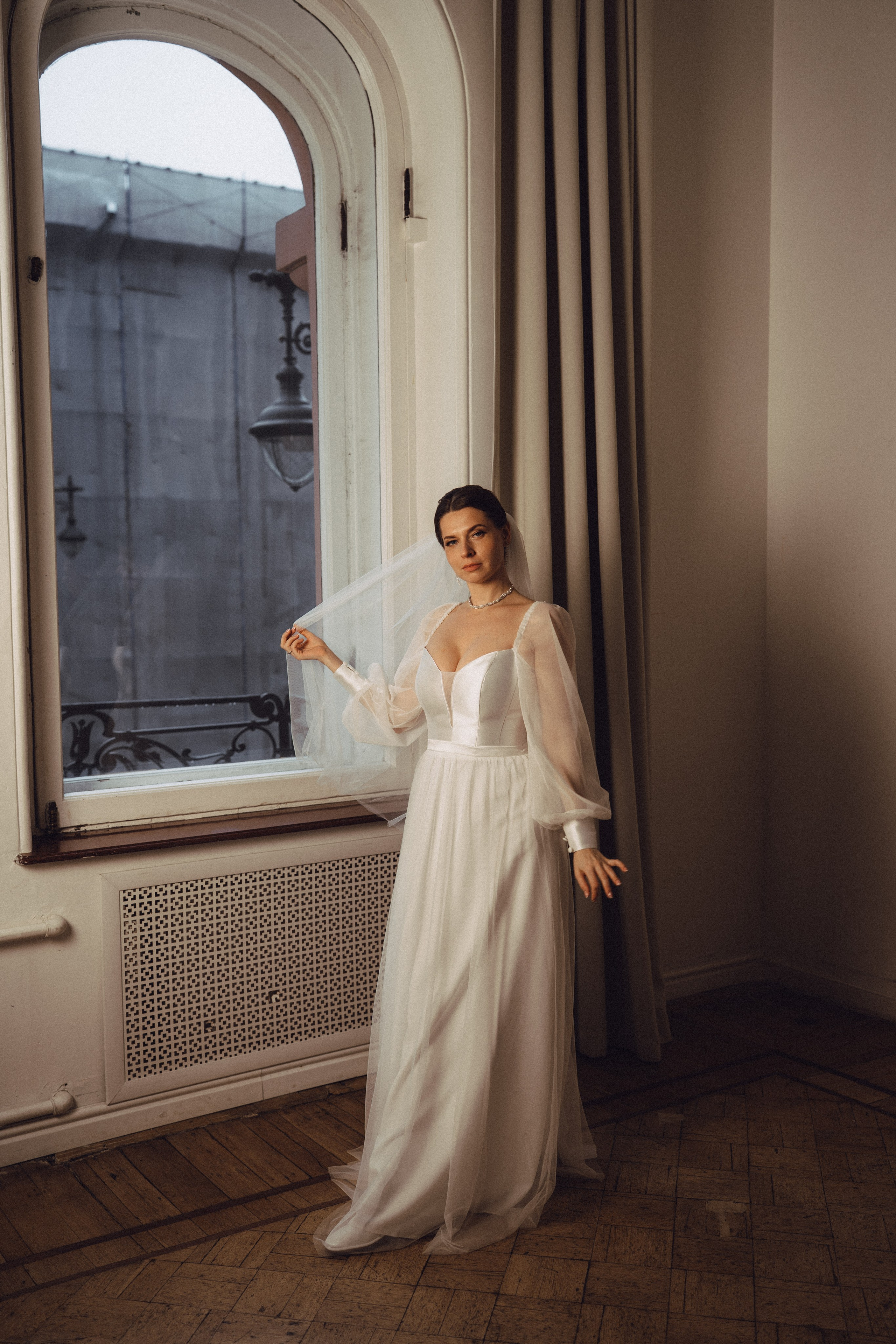 СВАДЕБНАЯ СЬЕМКА ВО ВТОРОМ ДВОРЦЕ (ДЕКАБРЬ) ТАКЖЕ СЬЕМКА В СТУДИИ НА ЧЕРНЫШЕВСКОЙ. Профессиональный фотограф, Санкт-Петербург — Виктория Богомолова