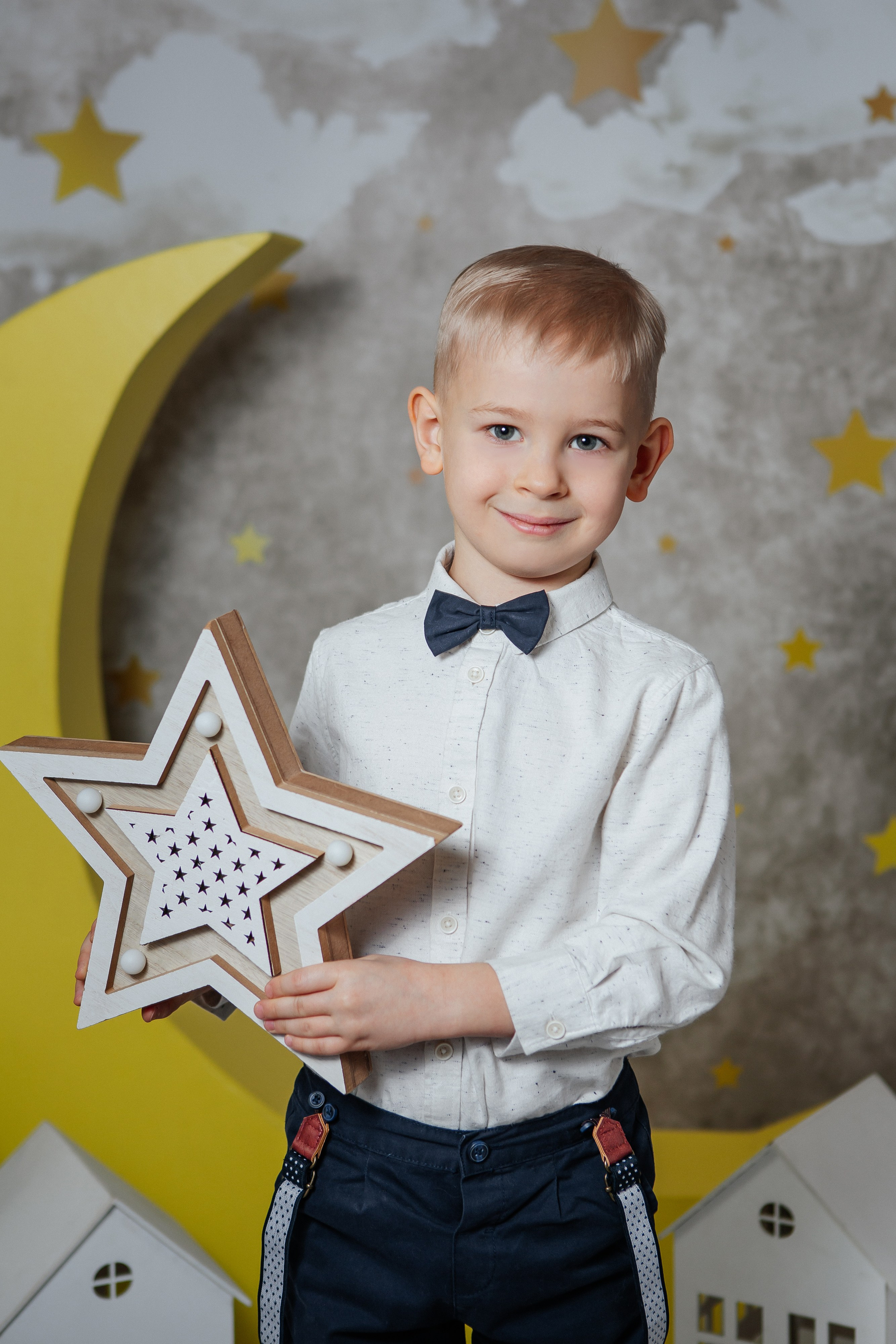 К Звёздам. Фото дети. Выпускные альбомы Нижний Тагил