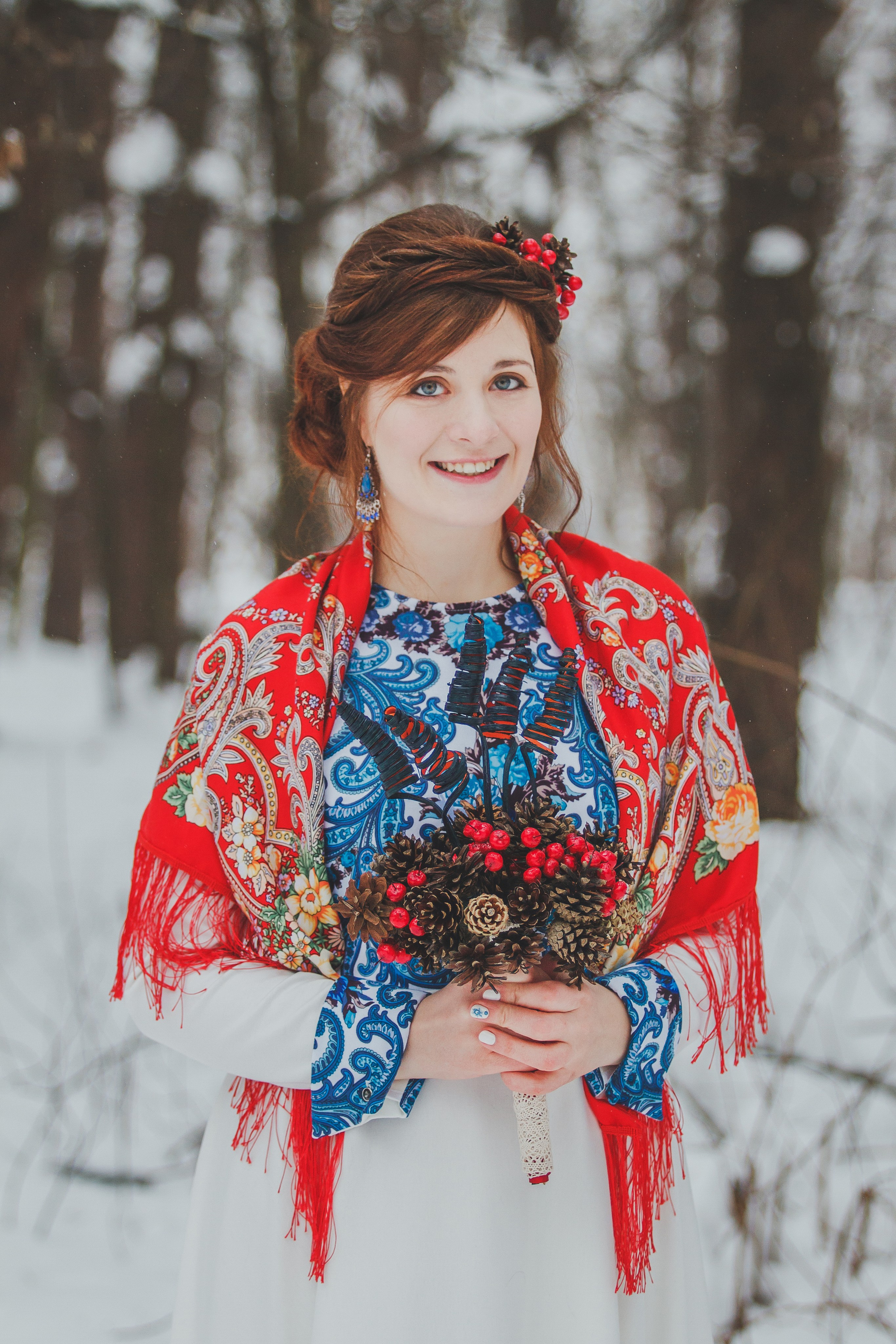 Свадебная фотосессия в русском стиле зимой. Семейный и детский фотограф в Москве Мария Быкова