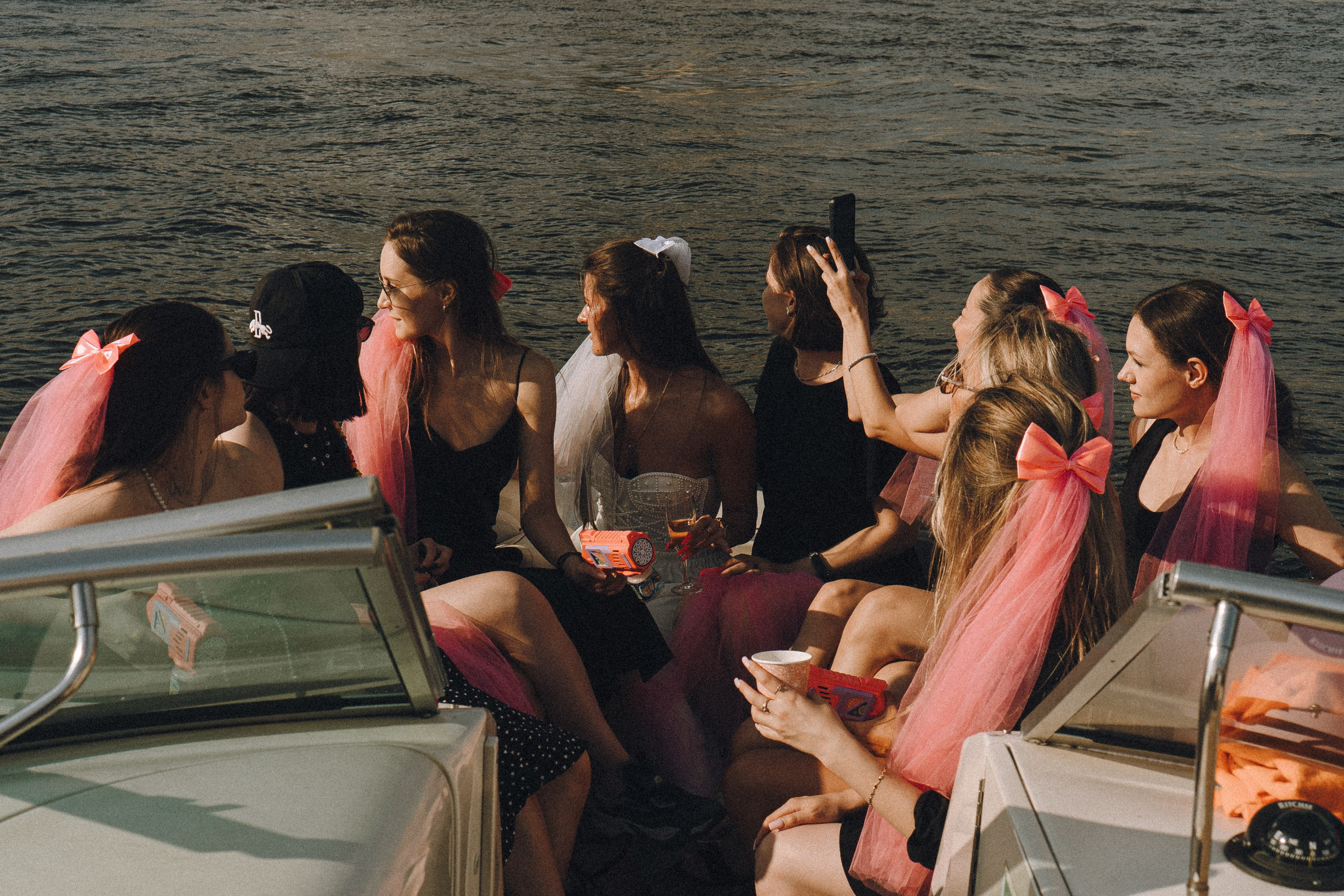 ДЕВИЧНИК НА КАТЕРЕ. Профессиональный фотограф, Санкт-Петербург — Виктория Богомолова