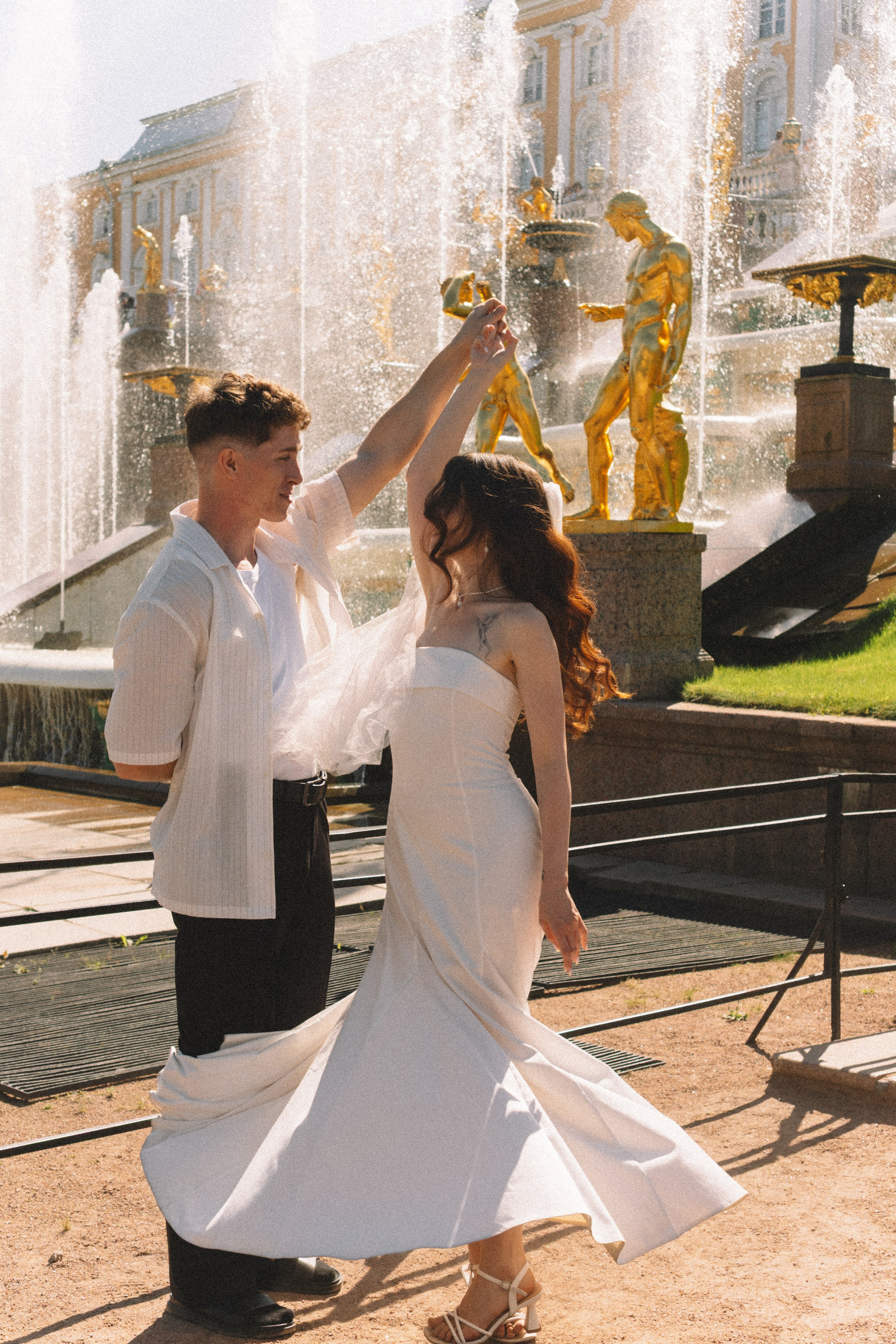 СВАДЕБНАЯ СЬЕМКА В ПЕТЕРГОФЕ И СЬЕМКА РЕПОРТАЖА В ЗАГСЕ ПЕТЕРГОФА. Профессиональный фотограф, Санкт-Петербург — Виктория Богомолова