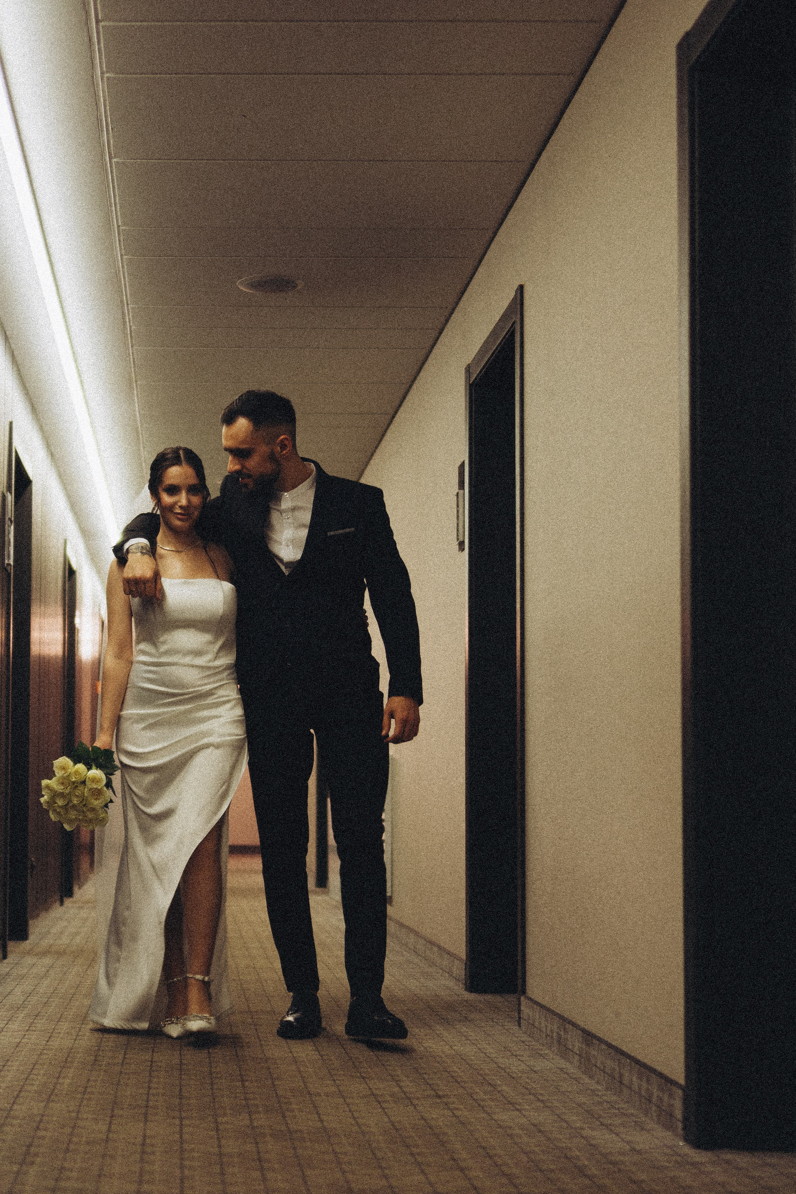 СВАДЕБНАЯ СЬЕМКА СБОРОВ ЖЕНИХА И НЕВЕСТЫ В ОТЕЛЕ И ТАКЖЕ ФОТОСЕССИИЯ В ОТЕЛЕЕ МЕГАПОЛИС БРЯНСК. Профессиональный фотограф, Санкт-Петербург — Виктория Богомолова