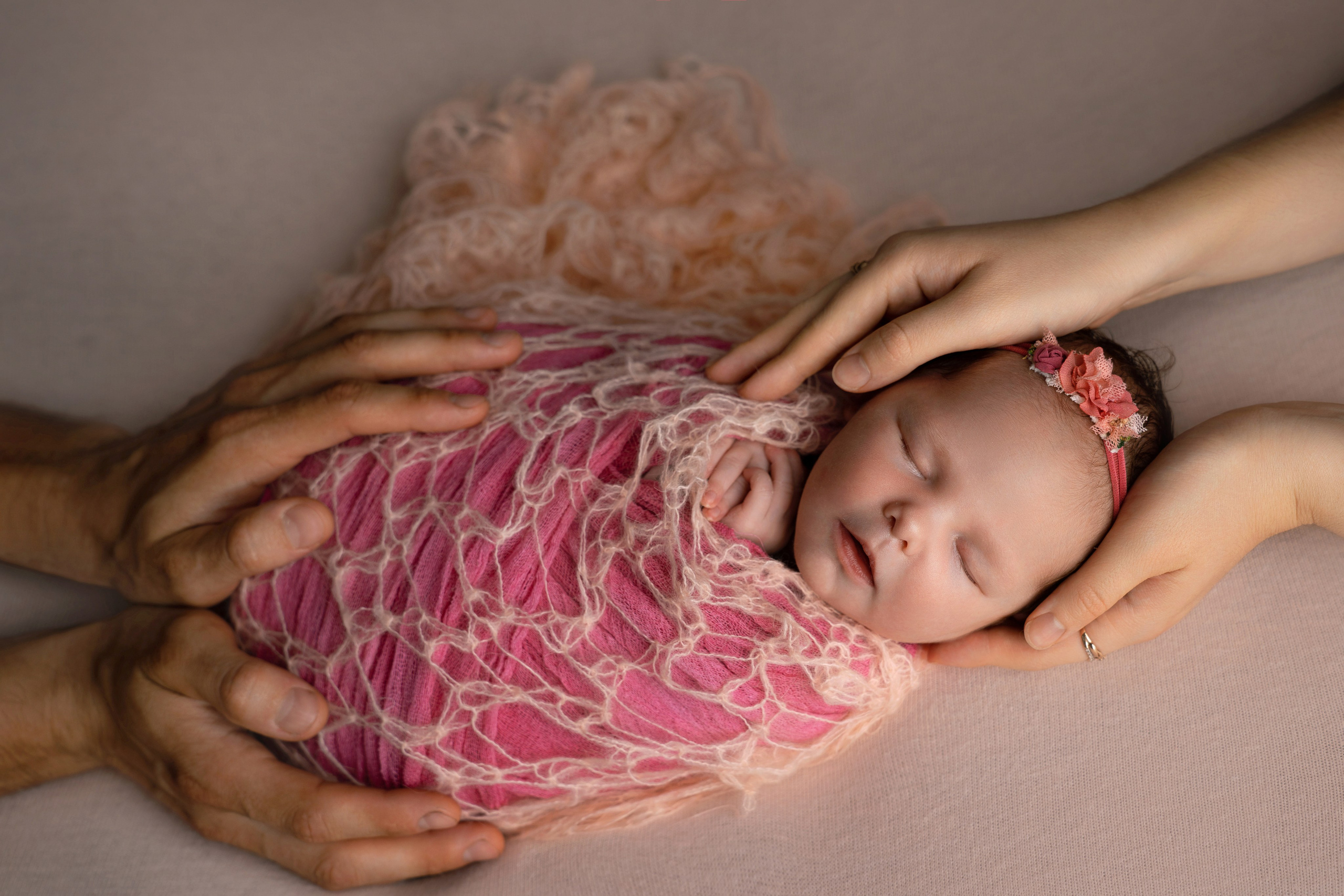 Ньюборн. Фотограф новорожденных Оренбург и свадебный фотограф Оренбург