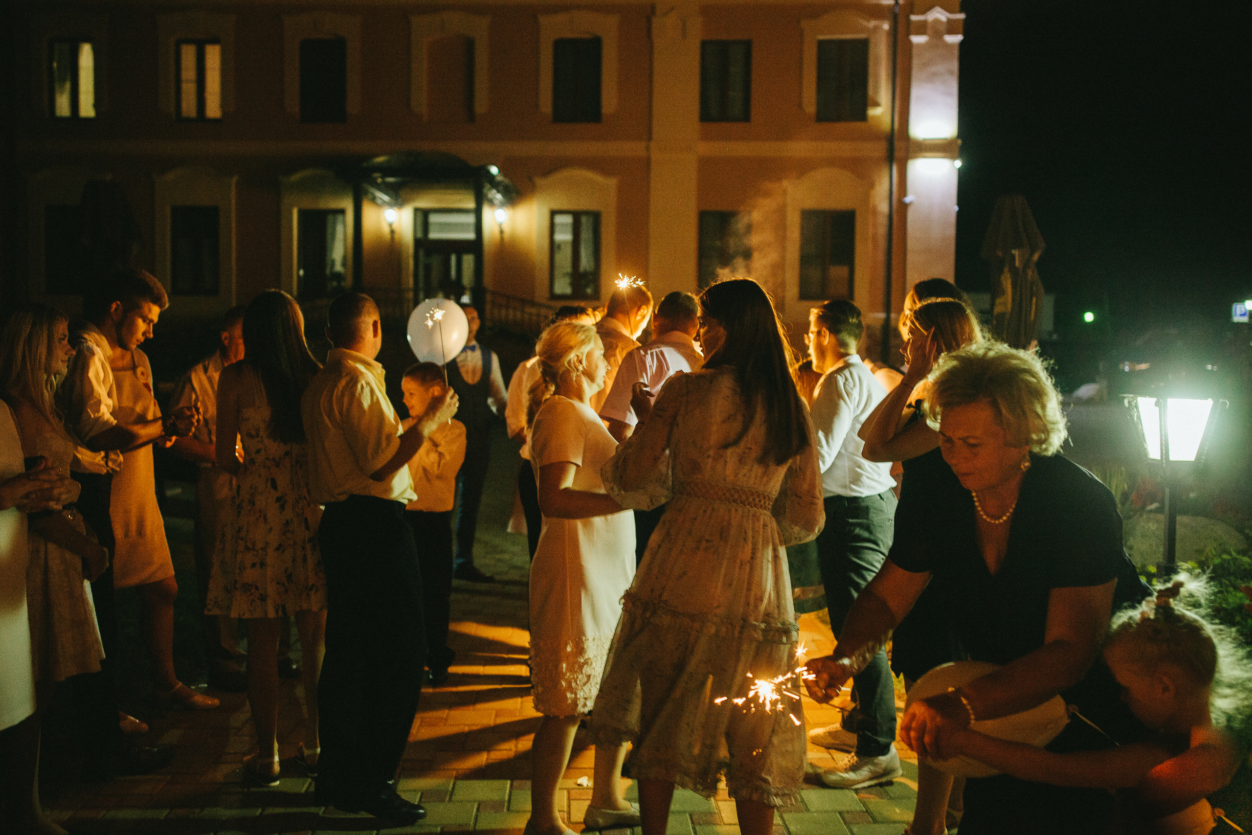 Миша и Маша. Мир. Фотограф Дмитрий Щекочихин