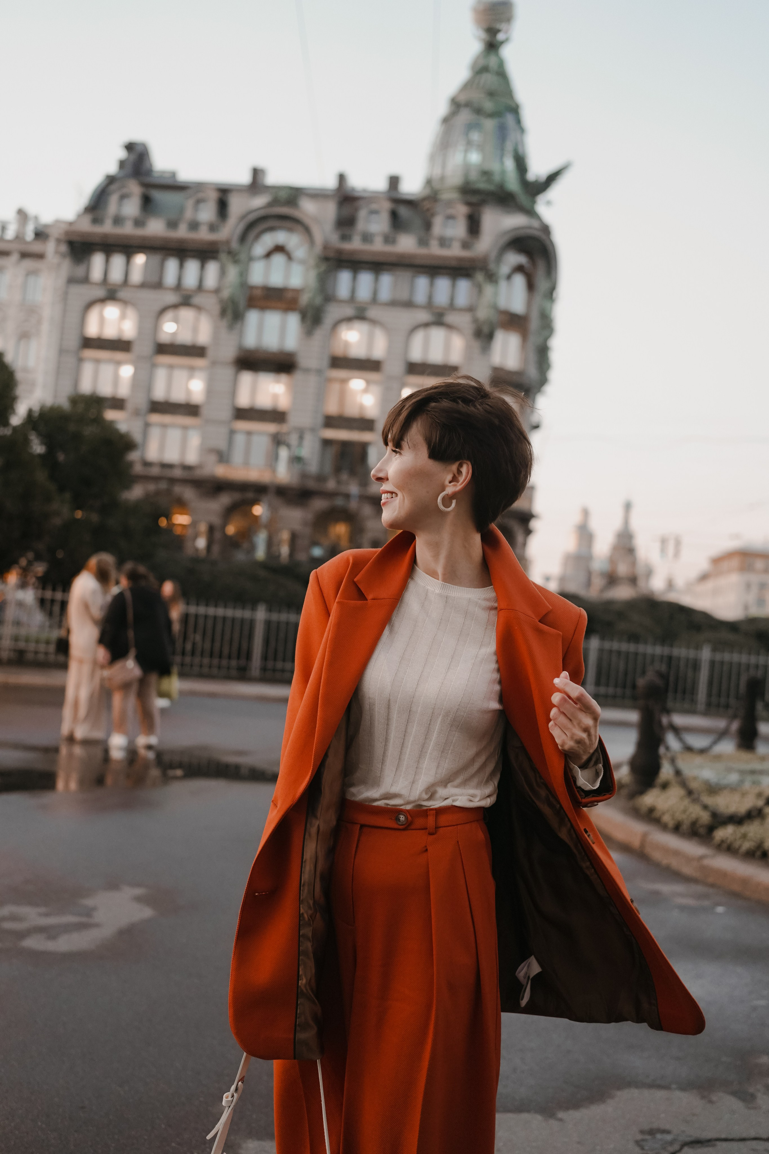 Индивидуальная фотосессия на улице (уличная). Фото и видео съемка