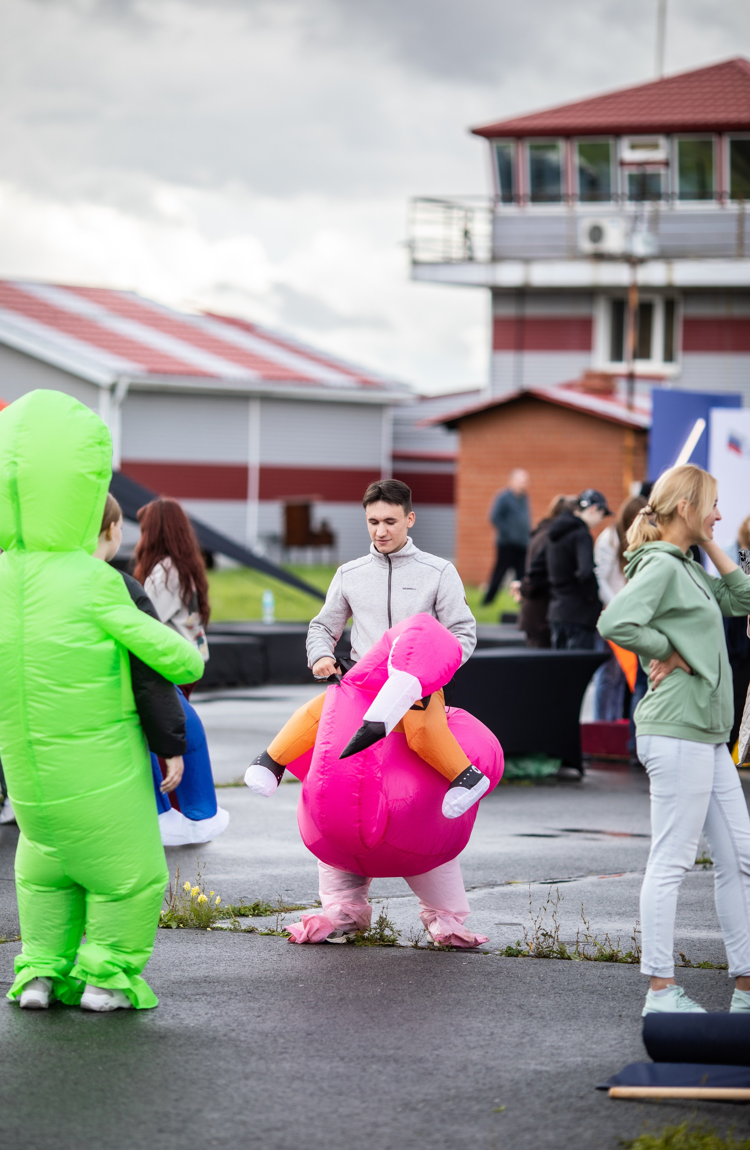 УЗСТ- Корпоративный тимбилдинг на аэродроме. Репортажный и свадебный фотограф в Челябинске Елисеев Павел