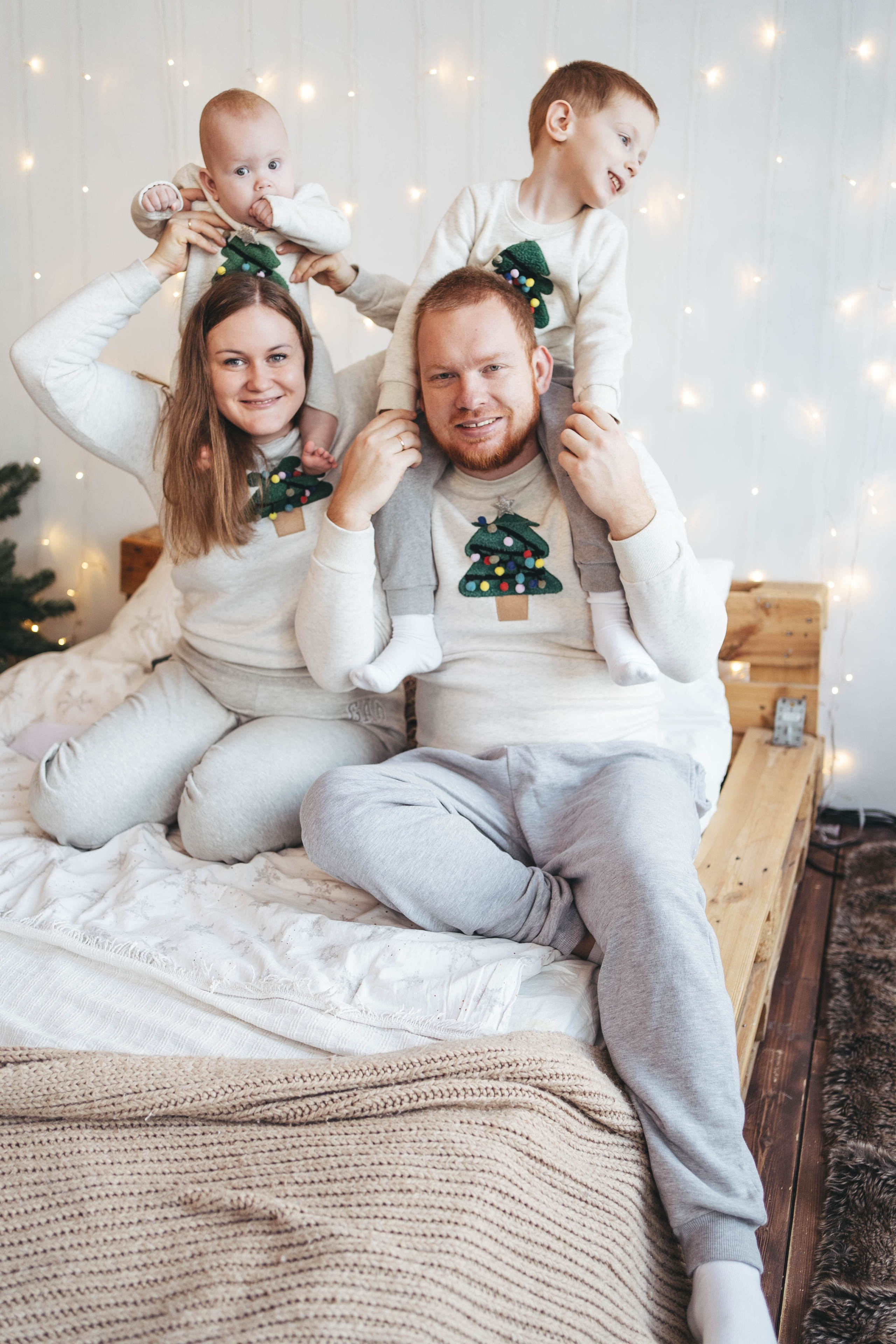 Вика, Вероника, Андрей, Роман. Главная