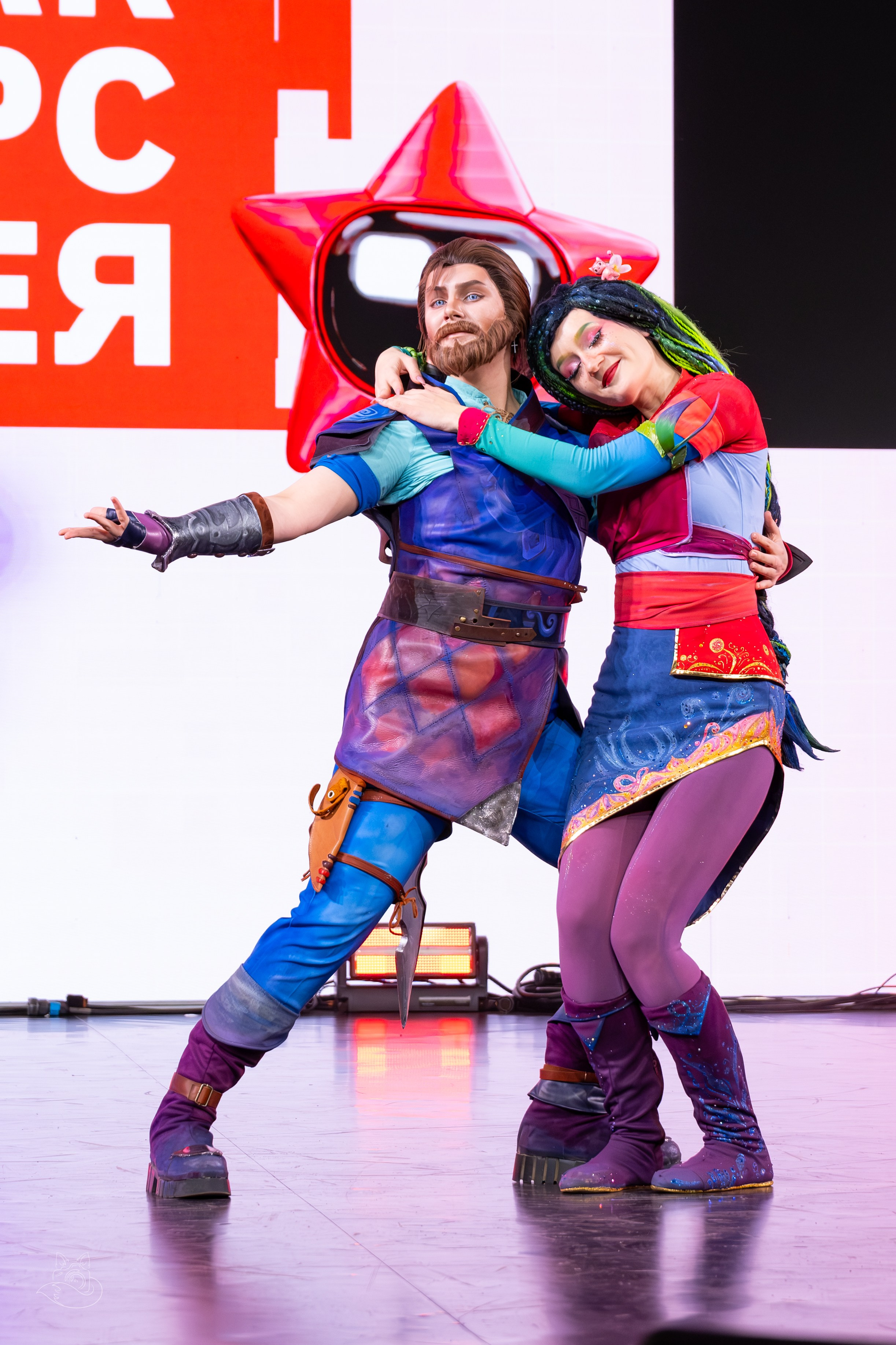 Сцена РЭД ЭКСПО 2024. Косплей фотограф