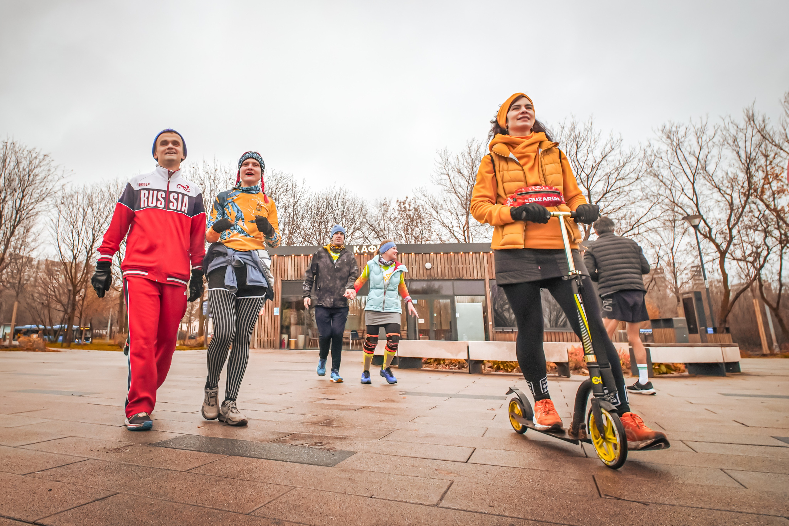 #марафонудома #яuzarun 2024 2-я петля, группа 6:30. Роман Капилюшов. Бег. Фото. Видео. г. Люберцы