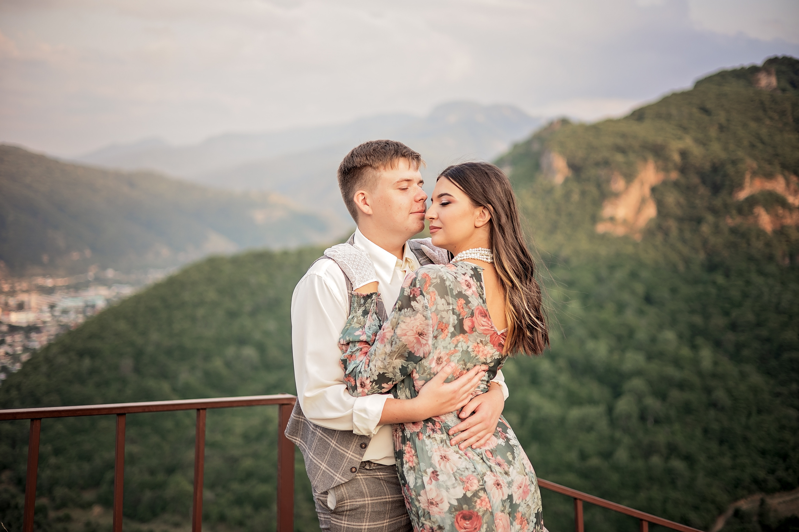 Свадебный и семейный фотограф в Абхазии Эля Цишба