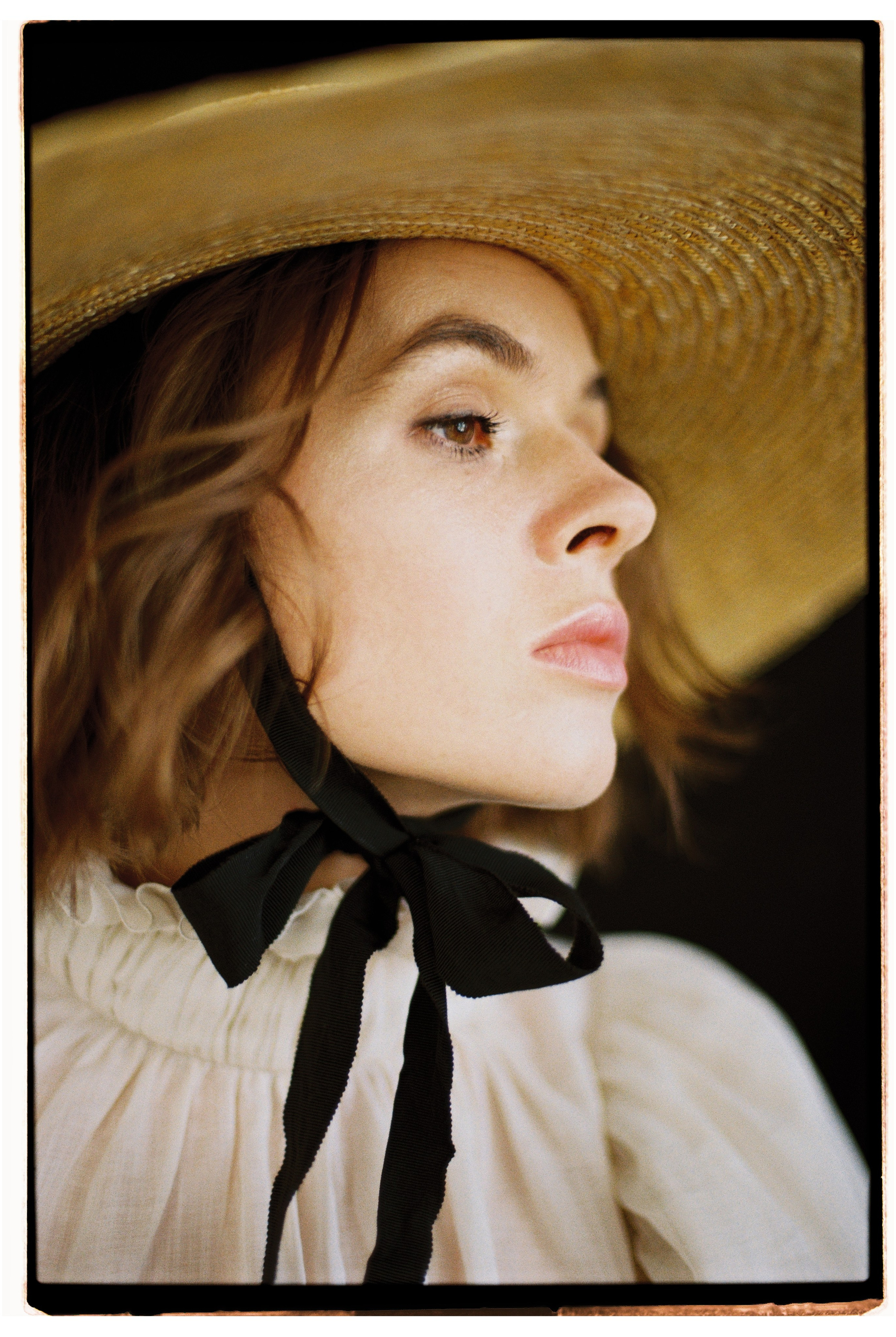 Анастасия и цветы. Свадебный и фэшн фотограф в Москве и Санкт-Петербурге