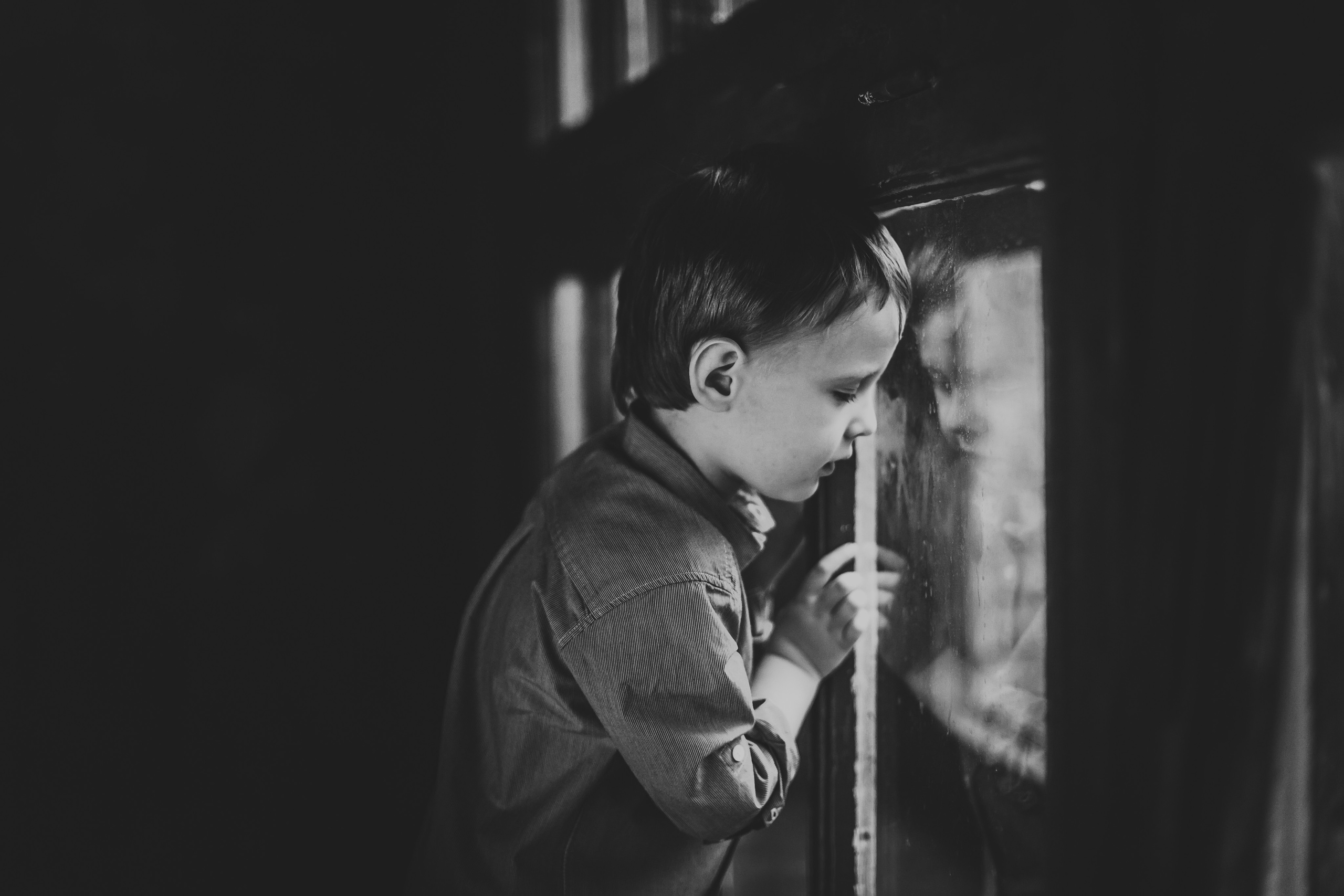 Фотосессия бабушки с внучкой во дворе Сен-Жермен. Детский, свадебный и семейный фотограф Юлия Курбатова, Санкт-Петербург