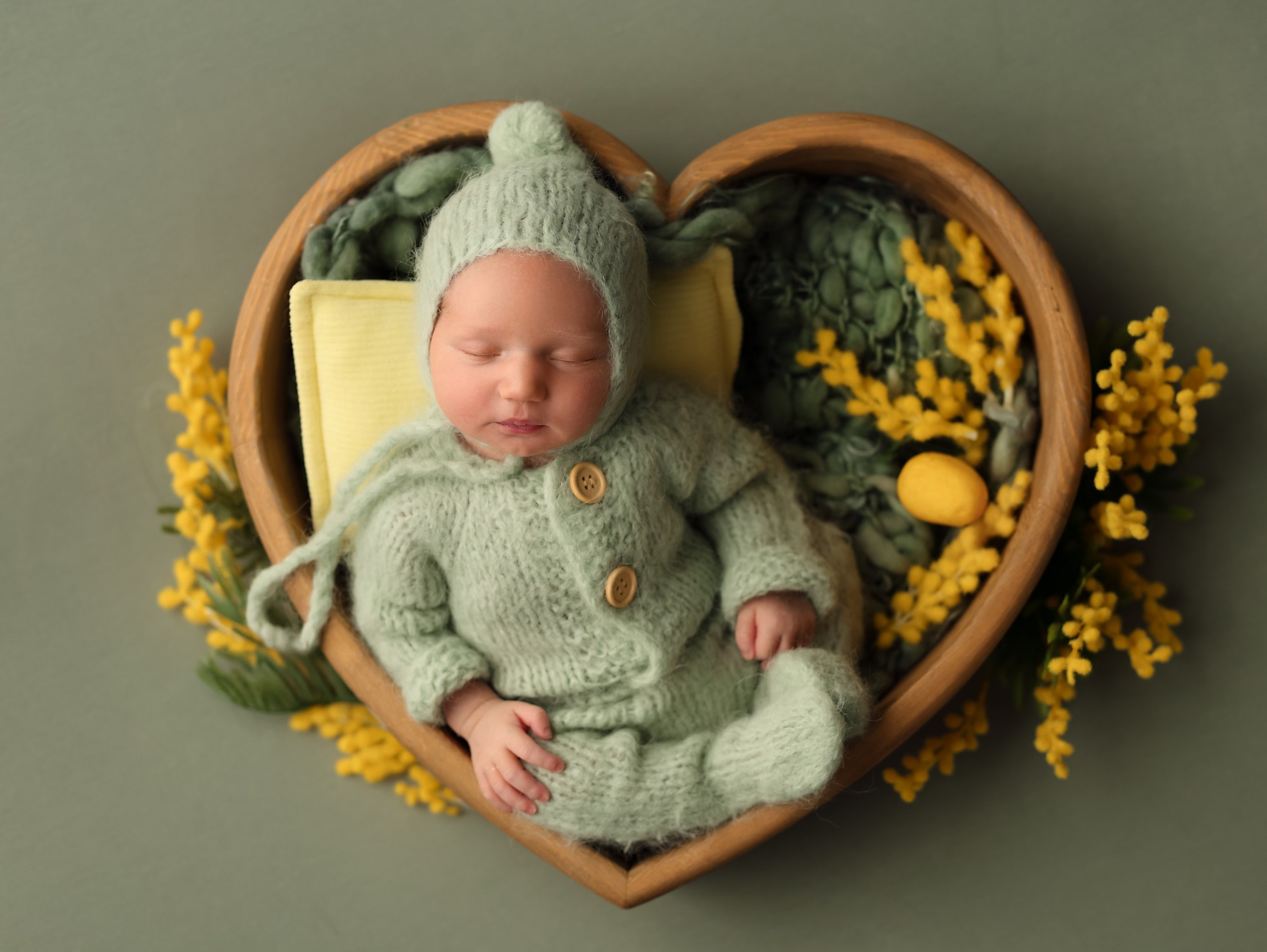 Newborn. Фотограф новорождённых в Казани Нейля Гильмутдинова ньюборн