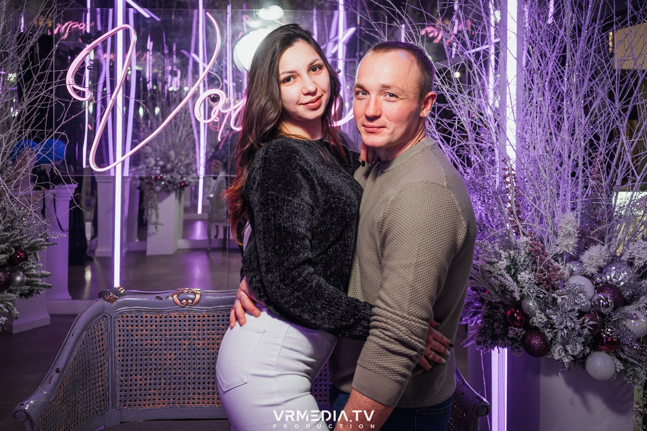 НОВОГОДНЯЯ РАЗМИНКА в караоке-баре «Volna»