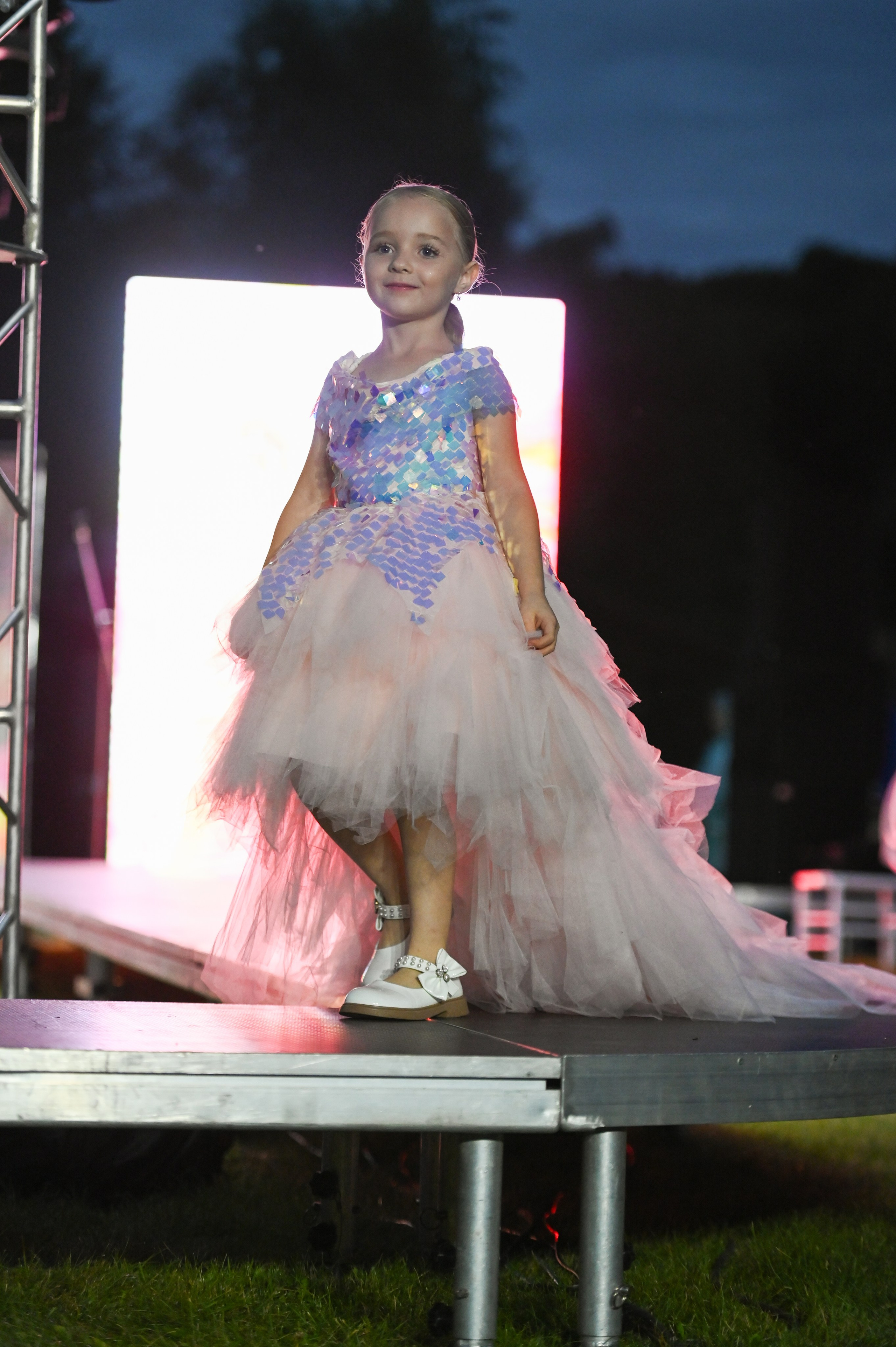 Модный показ «Summer Fashion Day 2025» г. Пенза. Фотограф в Москве Тамрико Федосеева