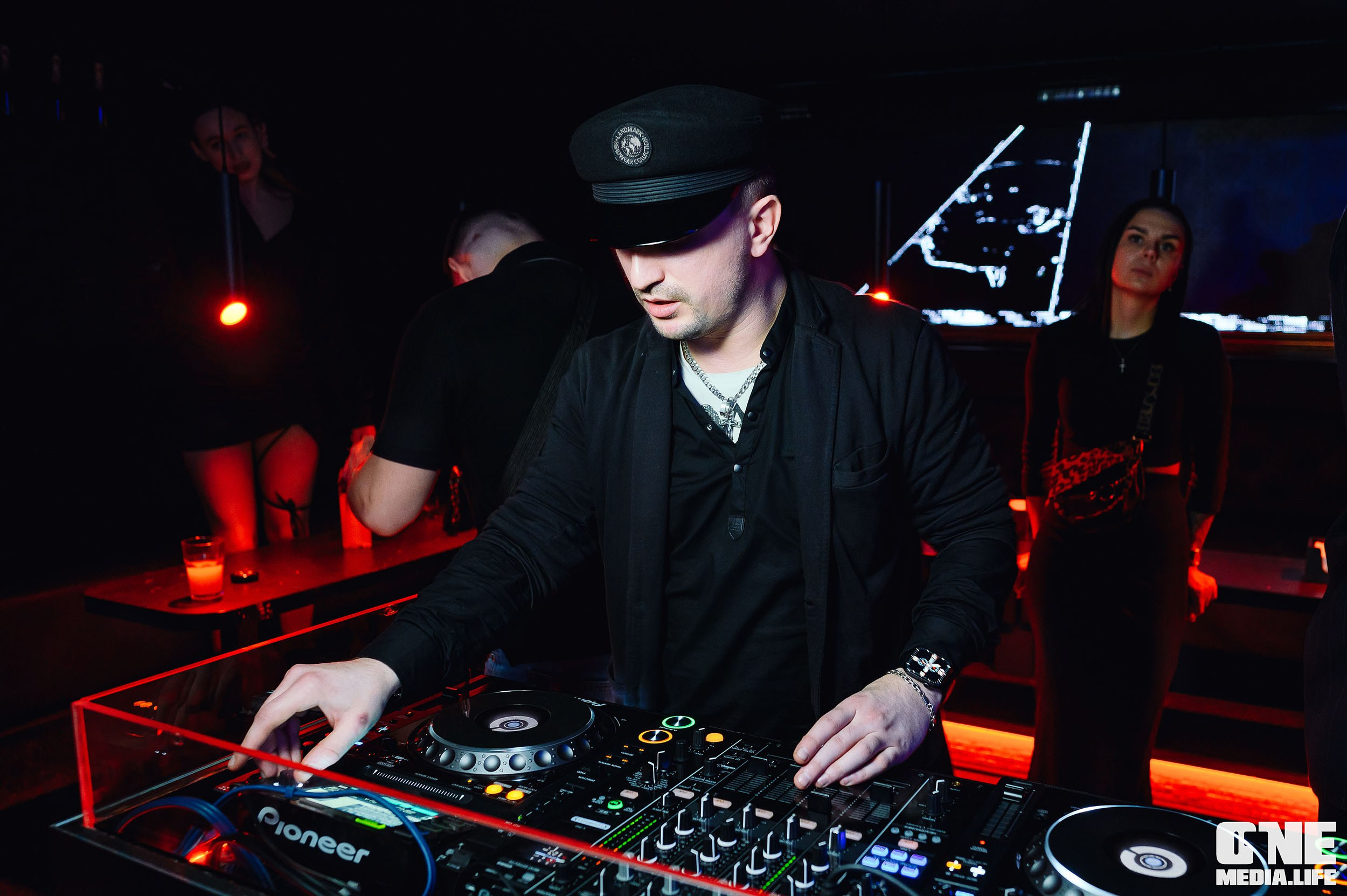 День Рождения SECRET.BARa. One Media Life: фоторепортажи, фотоотчеты с мероприятий и заведений