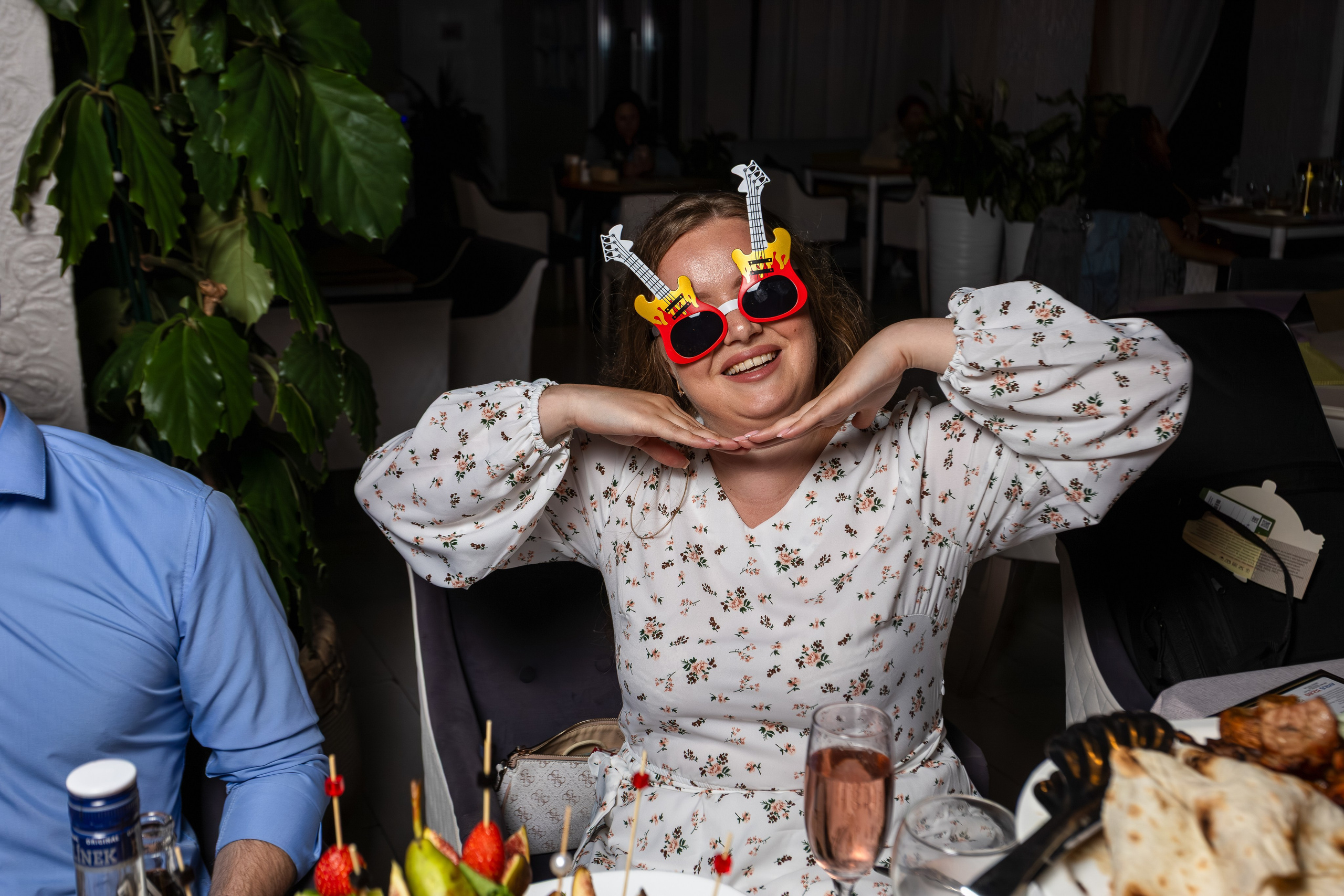 Юбилей в кафе «Парус». Репортажный фотограф Анапа