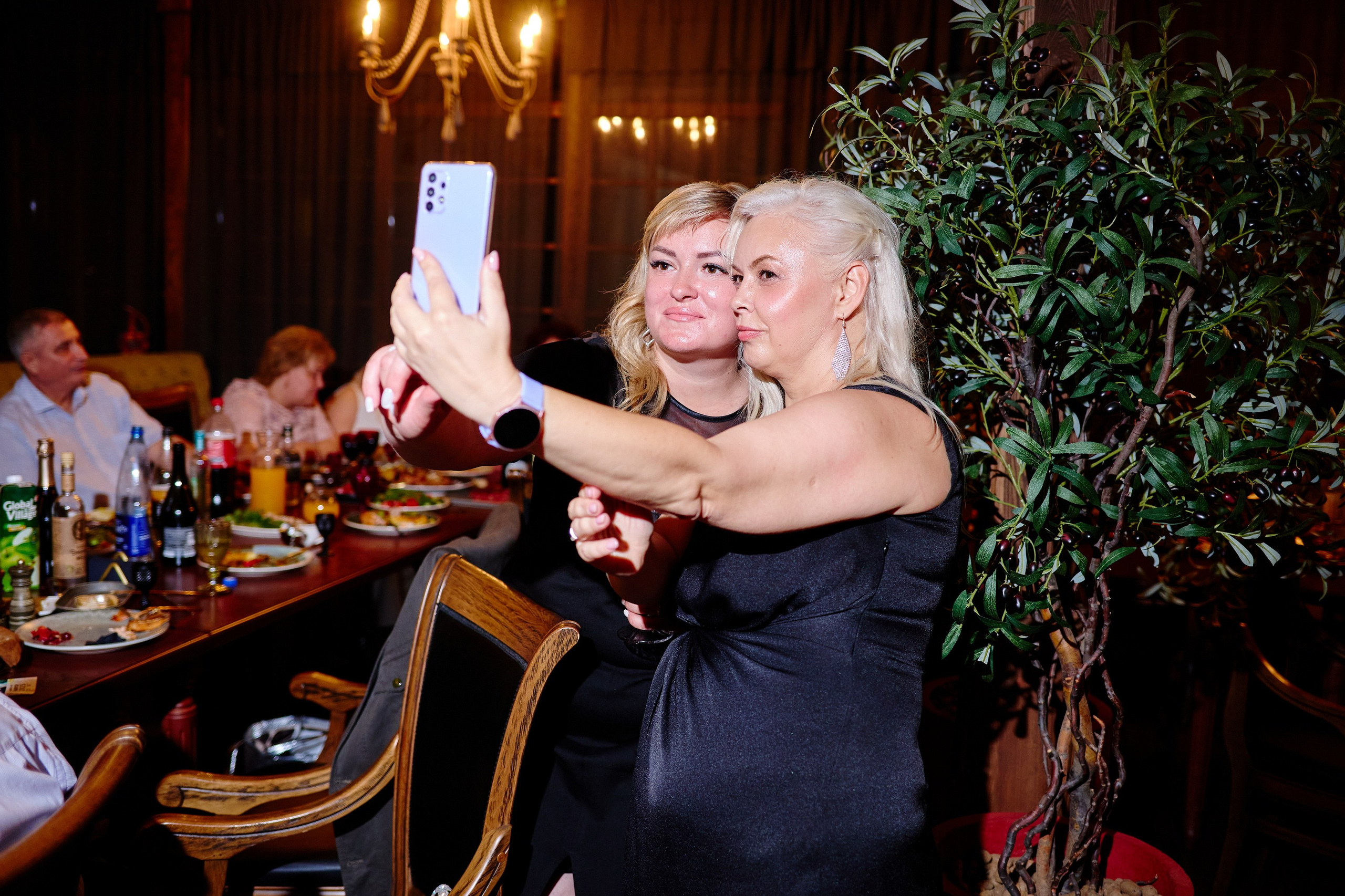 Выпускной 35 Сош. Фотограф Выпускные альбомы Таганрог Сергей Коробченко