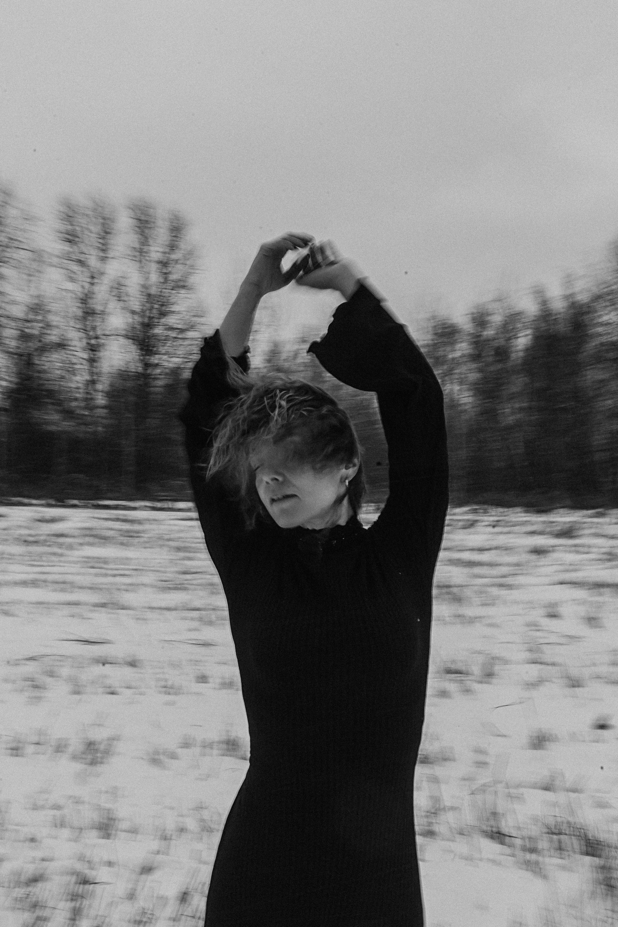 Меланхолия (поле). Семейный фотограф Тюмень, фотограф на роды Салмина Мария