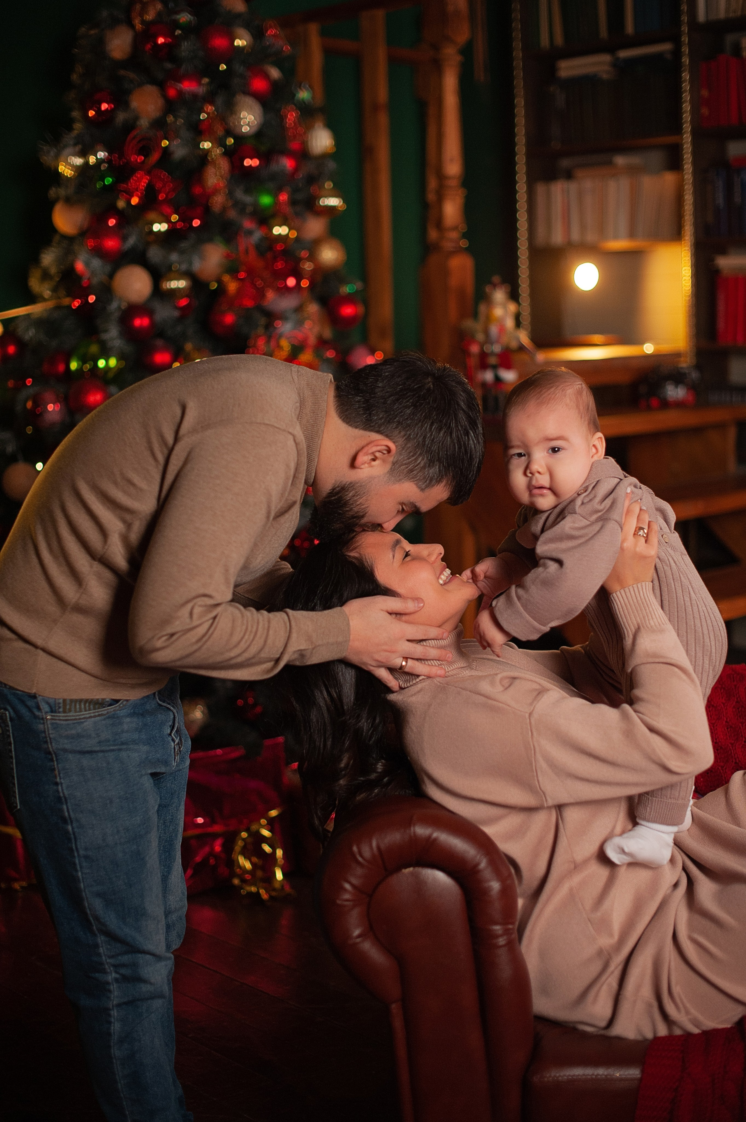 Новый год с мамой и папой. Семейный и детский фотограф в Казани Виктория Мерхи