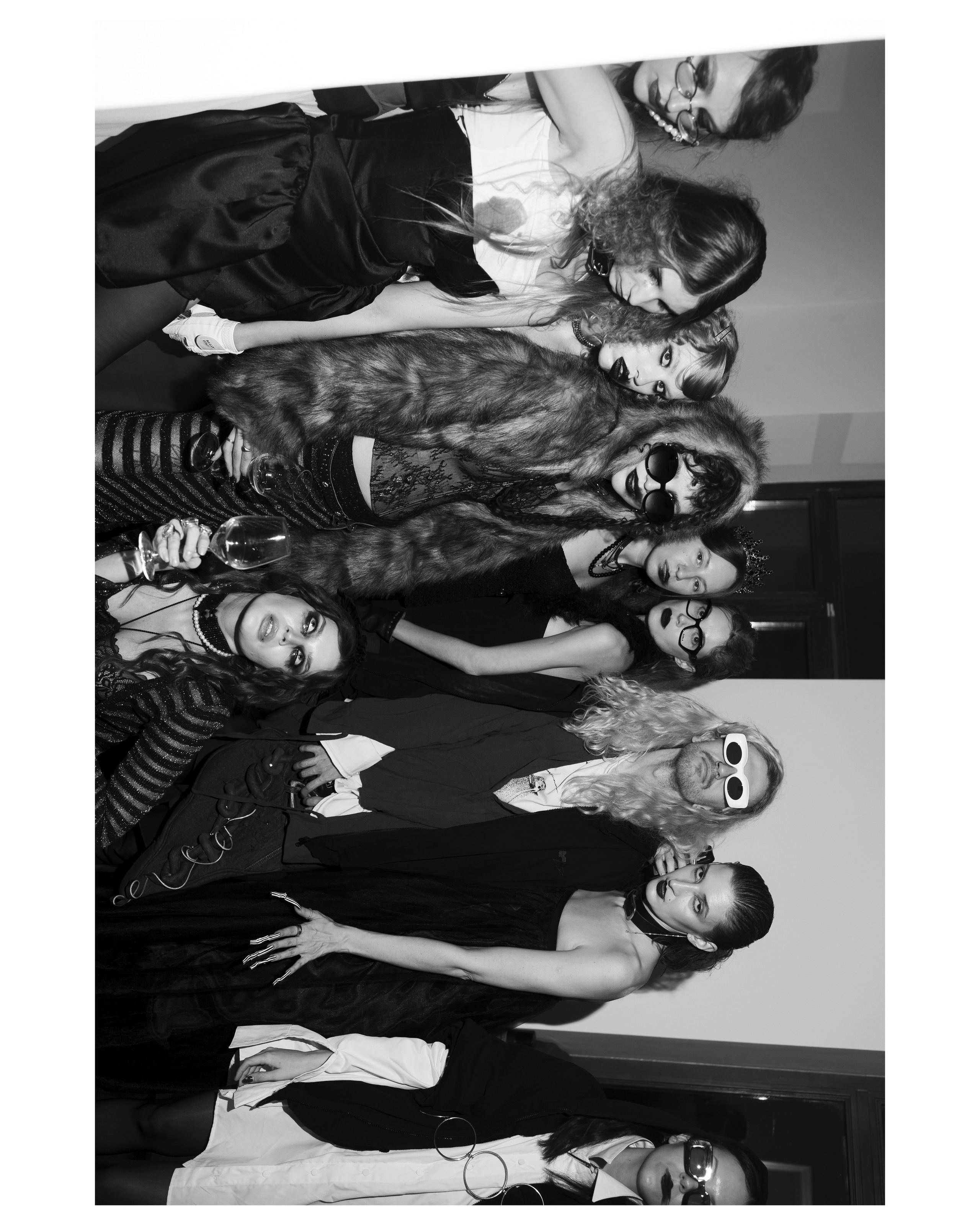 So Dramatic. Nikeli.mag