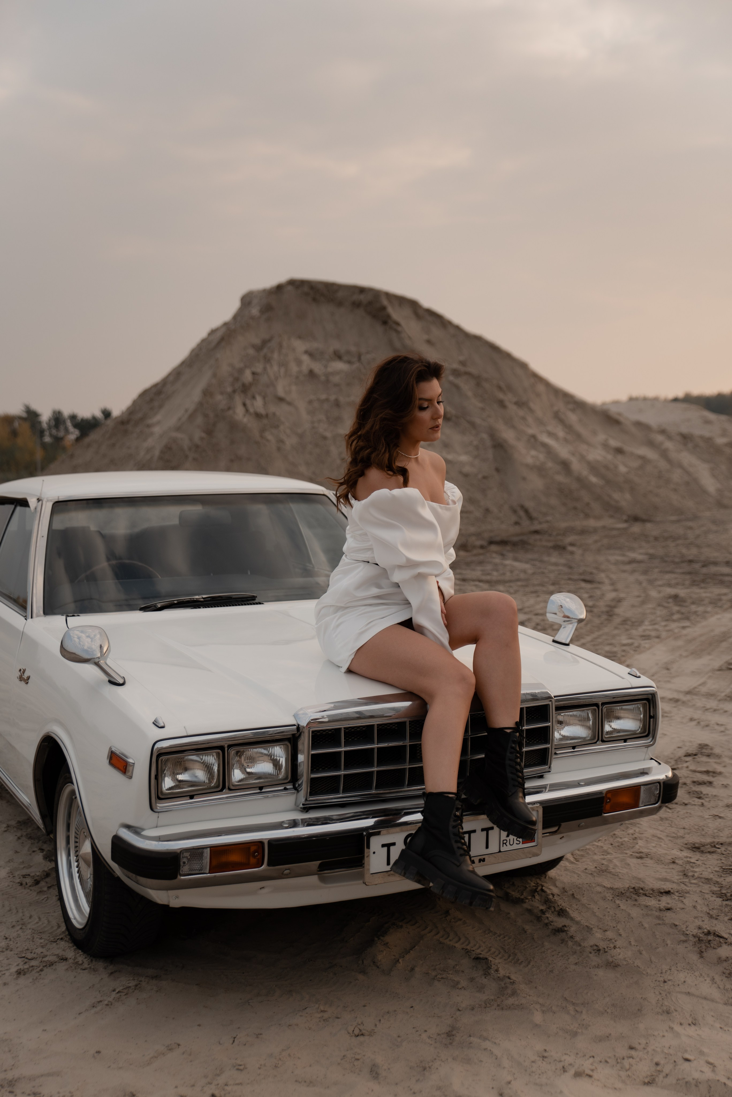 Алена и Женя, съемка с ретро машиной (съемка в рамках моего Воркшопа). Свадебный фотограф Тюмень Анастасия Битная