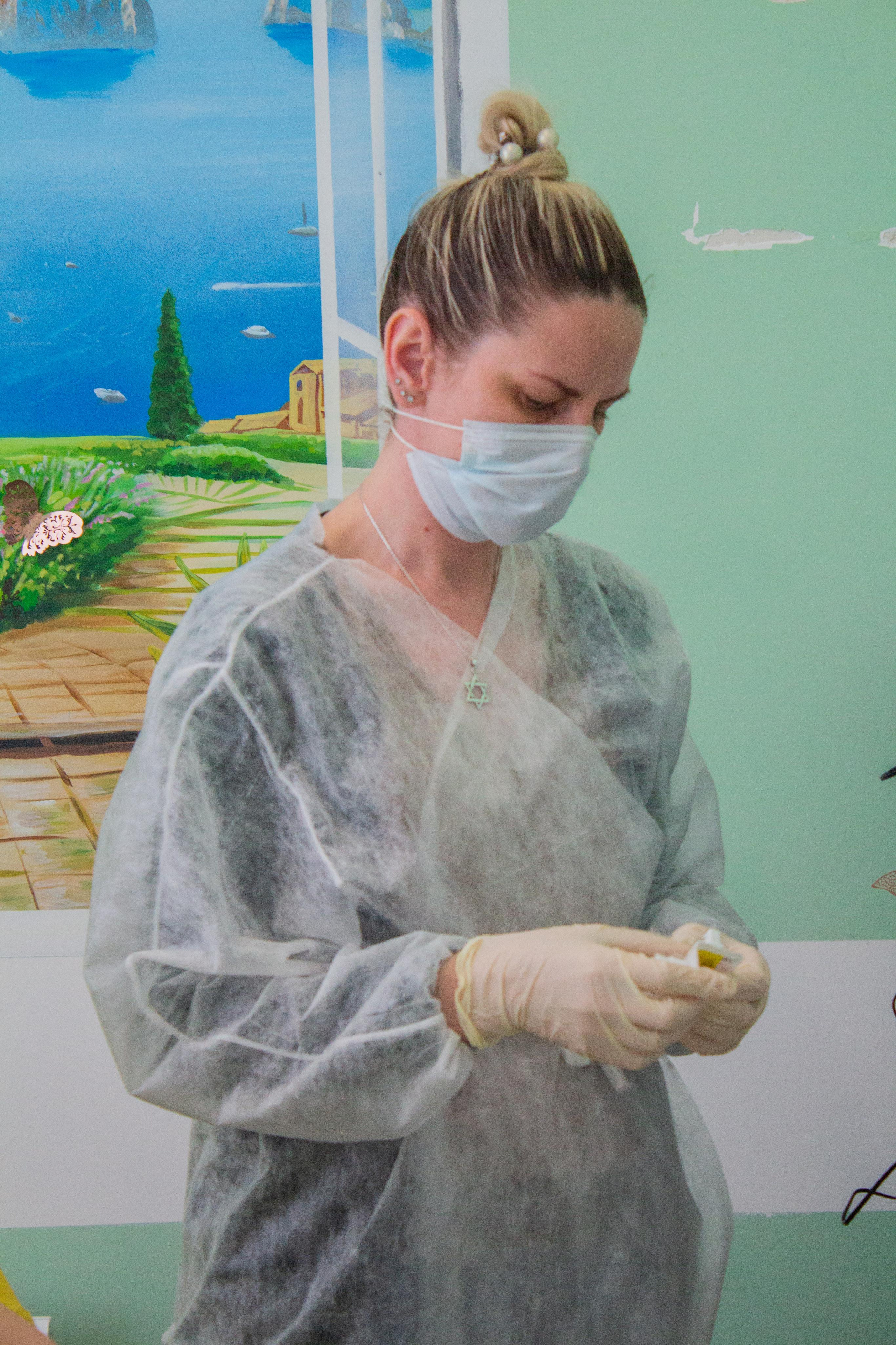 Цветочки в ушки или Как у принцессы Маруси появились сережки. Фотограф для вас и вашего бизнеса в Москве Альбина Никифоров