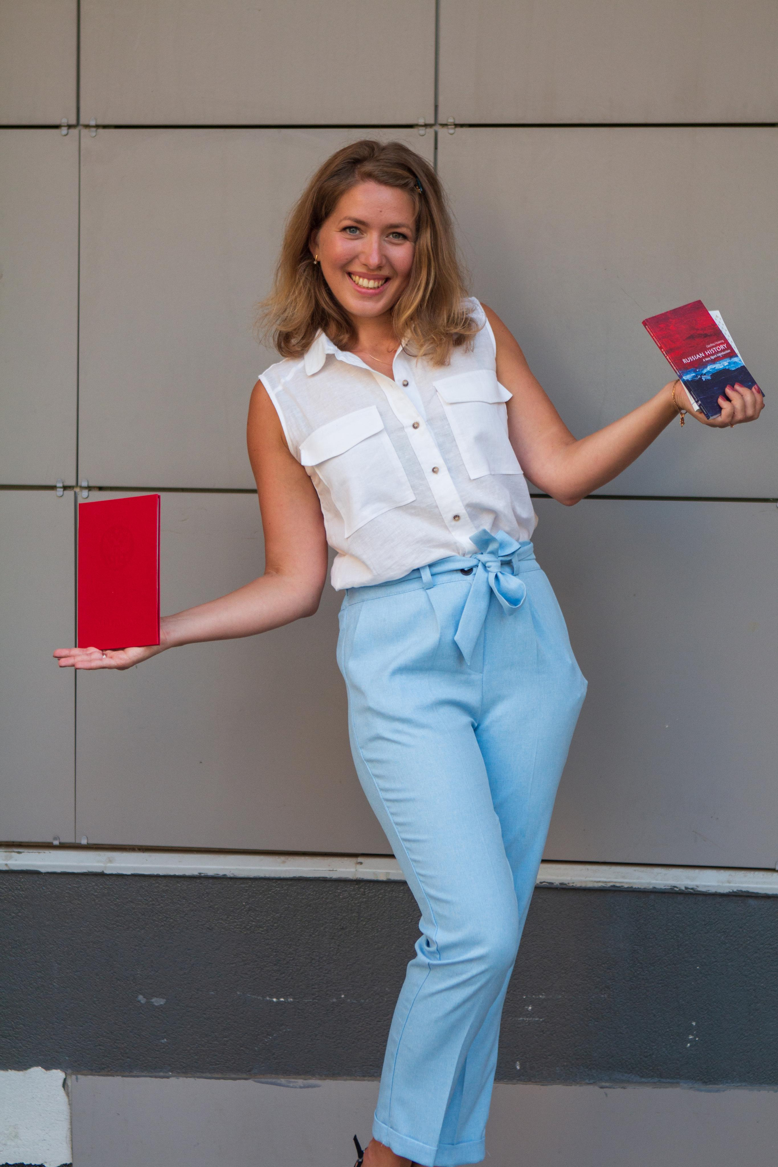 Контент-съемка для Репетитора английского Юлии. Фотограф для вас и вашего бизнеса в Москве Альбина Никифоров