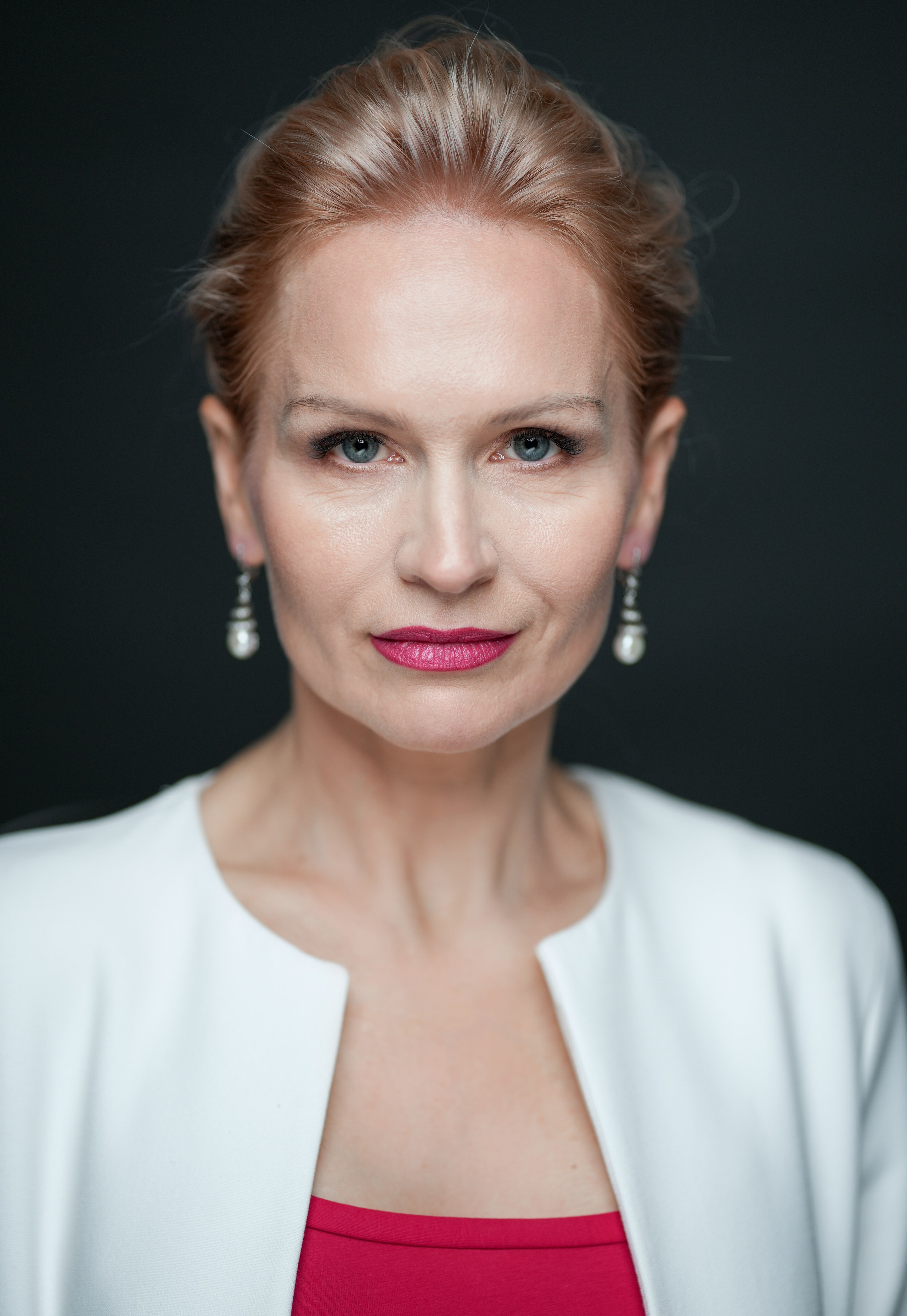 Актриса Ева Савельева. Портретная съемка в Москве, студийный фотограф Игорь Фомин