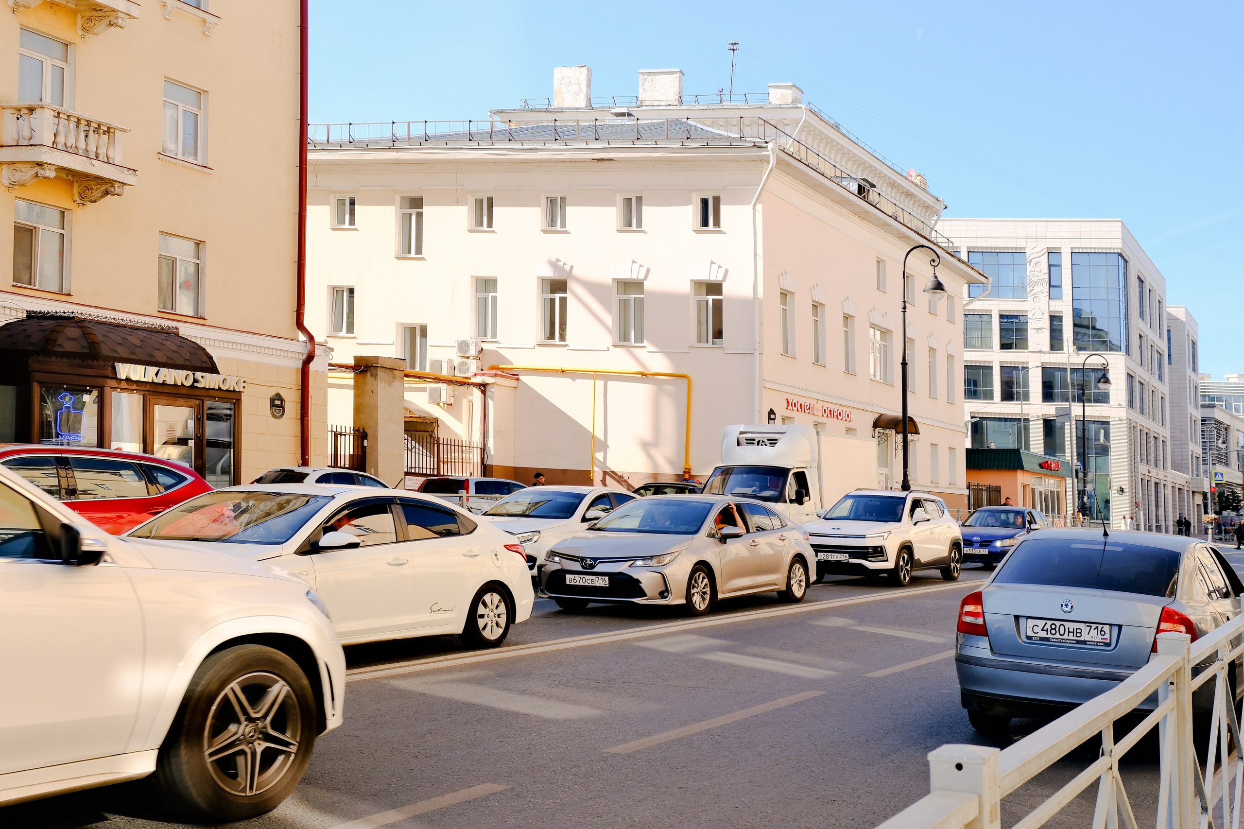 Съемка для хостела. Фотограф на камеру и мобильная съемка в Казани Лидия