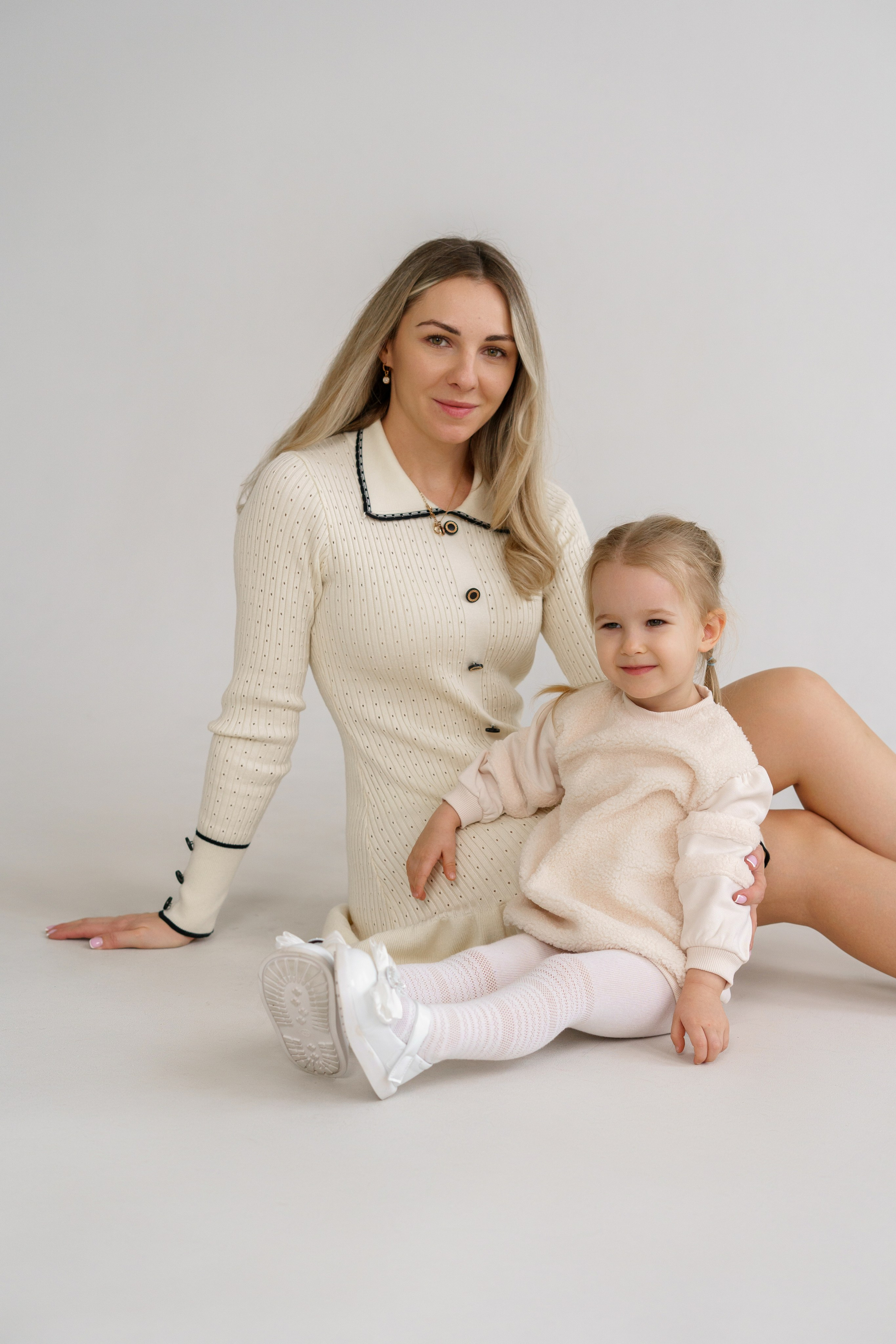 Вика и Алиса. Главная