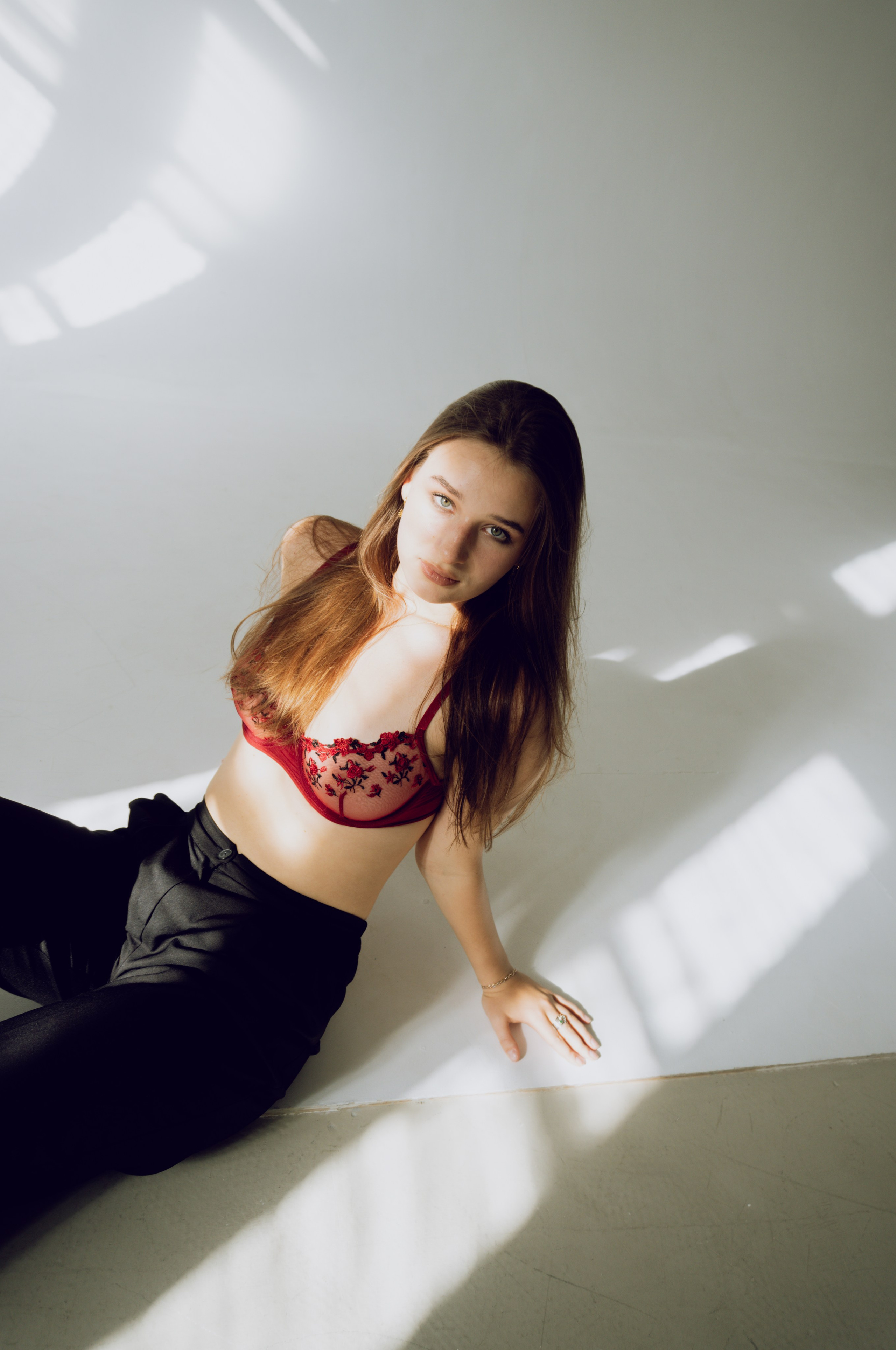 Alisa. Я — Алёна и я фотографирую красиво (е)
