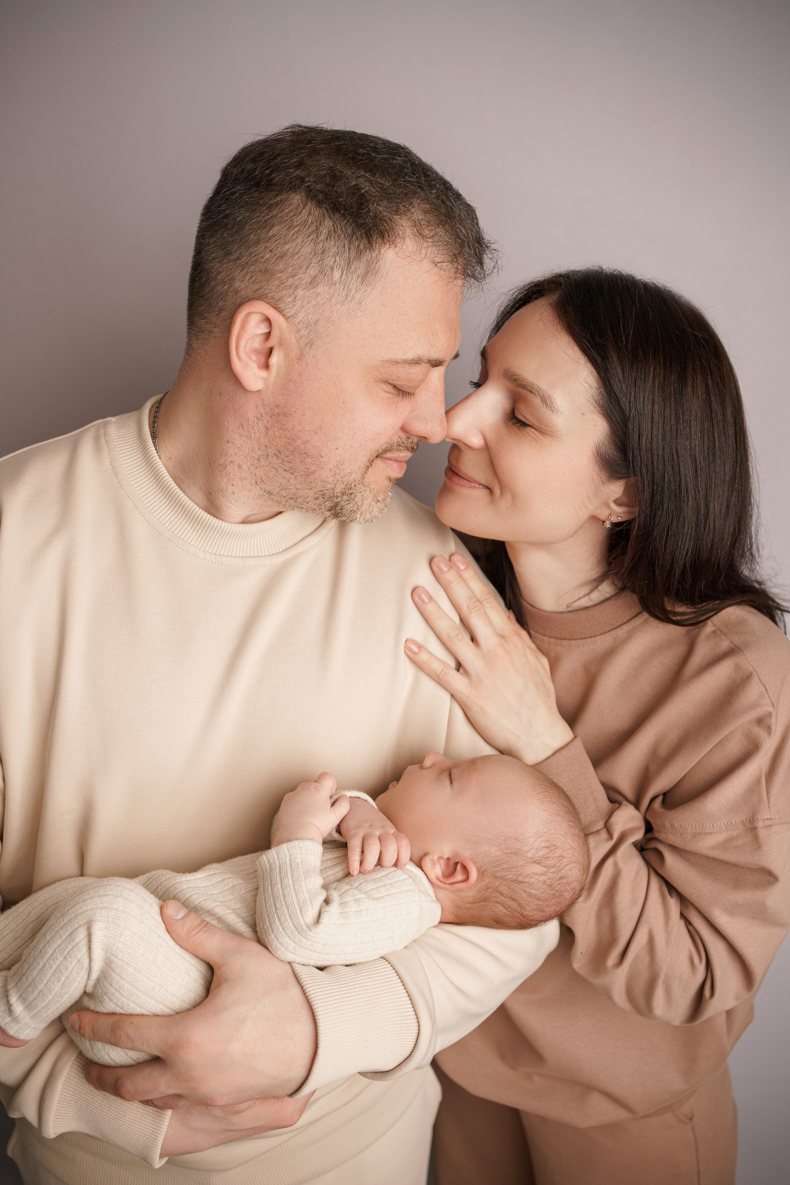 Лайф-съемка новорожденных | Первые семейные фото с малышом в Москве и МО. Фотосессия новорожденных в Москве и Московской области | Профессиональный фотограф newborn — Татьяна Иванова