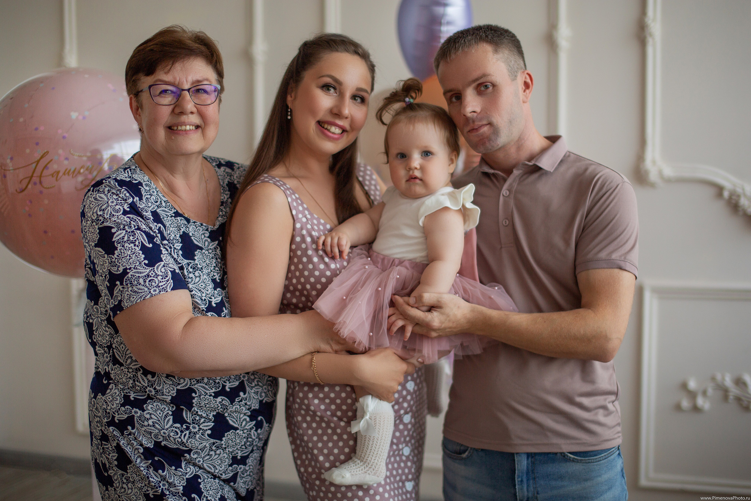 День Рождения Ксении, 1 год. Семейный и детский фотограф в Петрозаводске