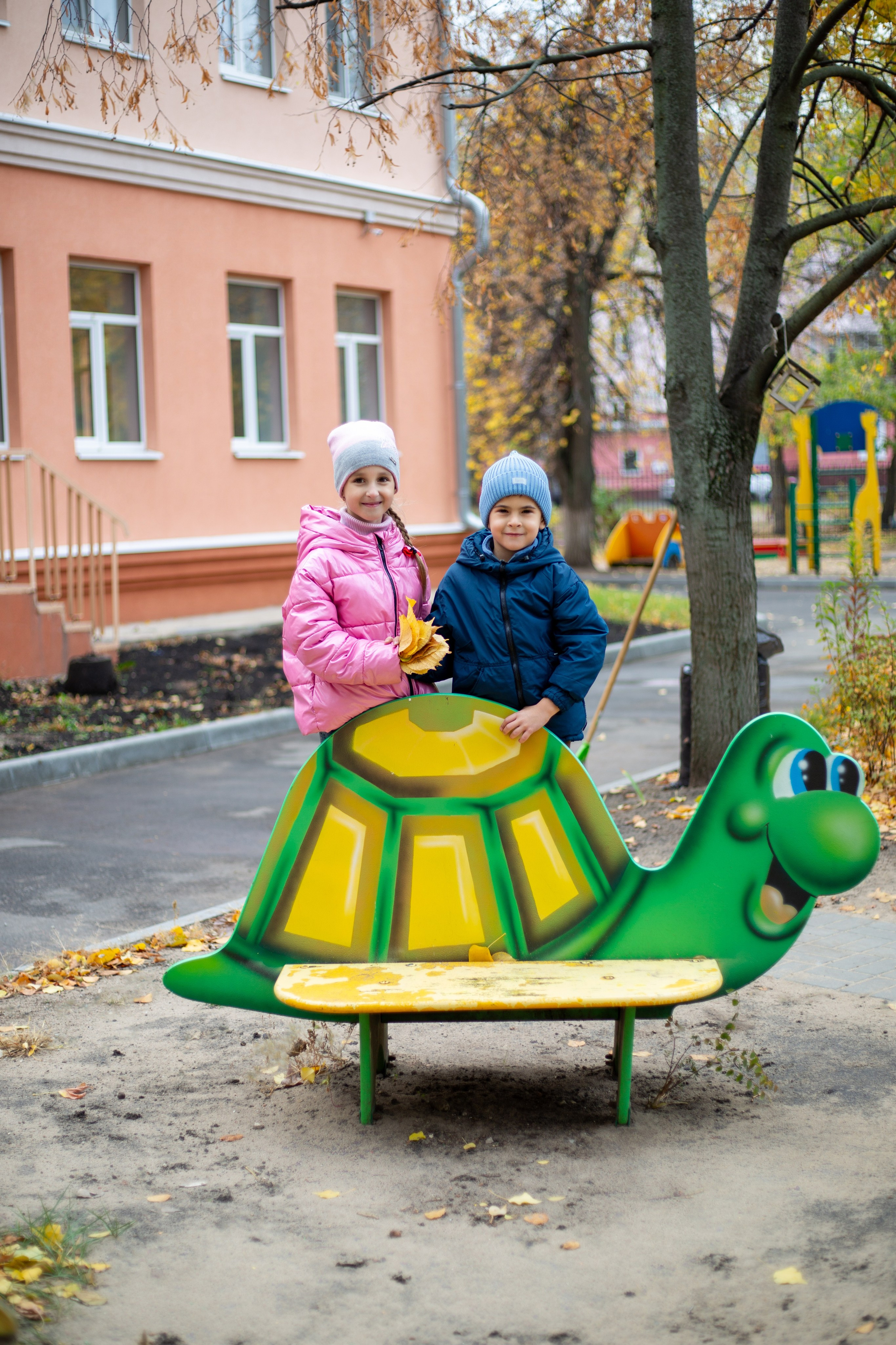 Детский сад на прогулке. Выпускные альбомы Воронеж " СОКОЛ фото»