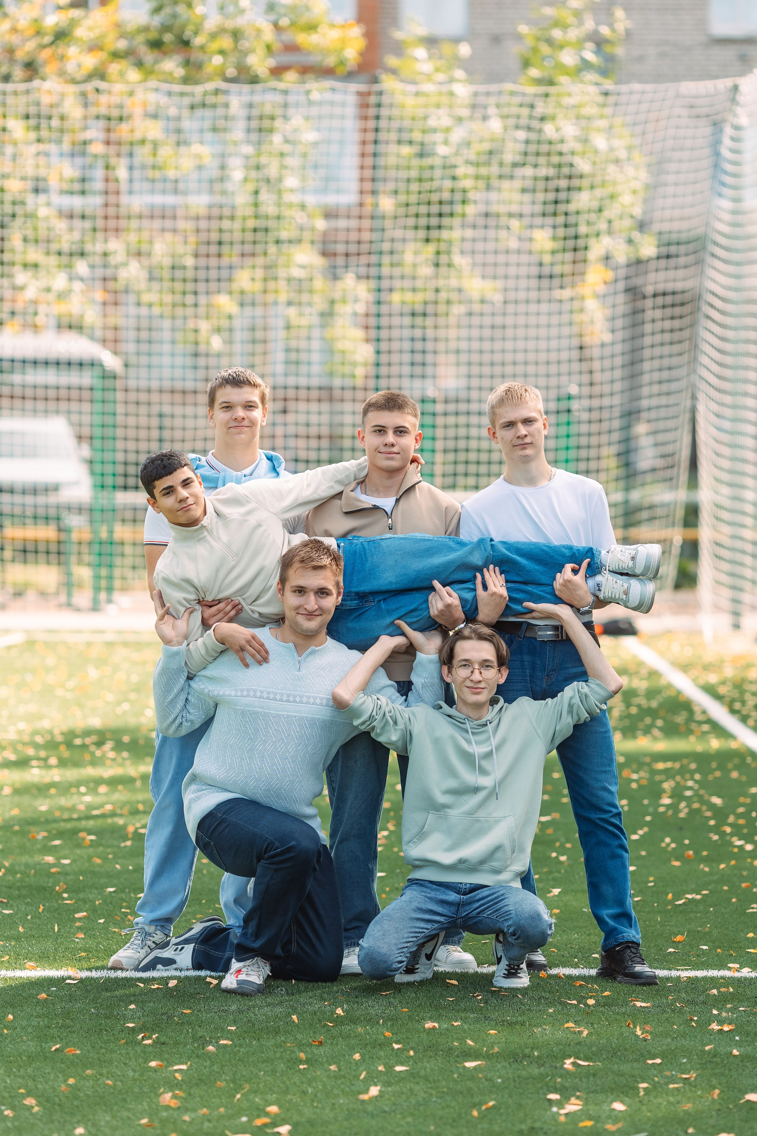 Позирование группы. Выпускные альбомы для детского сада и школы