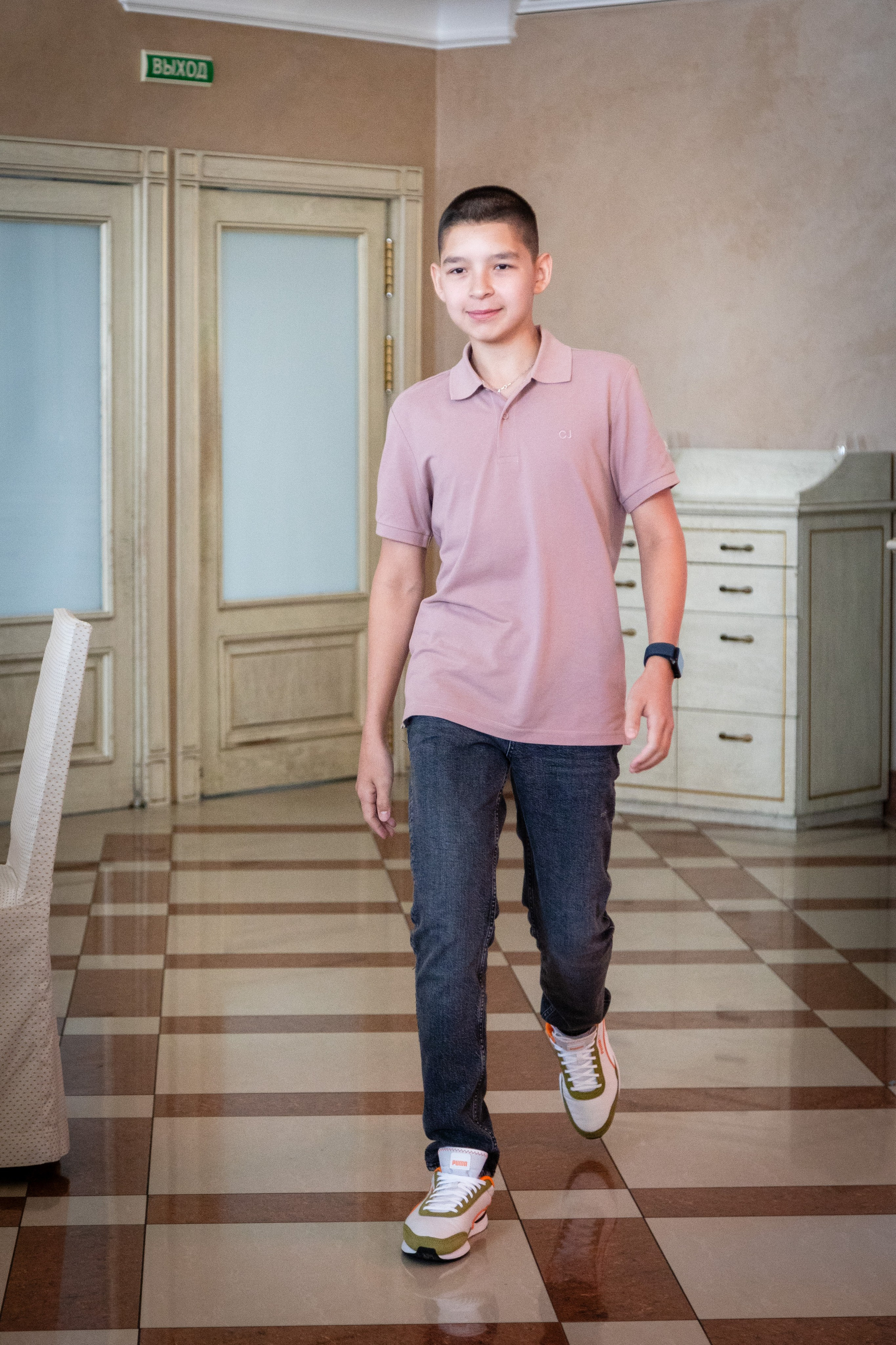 Школьный выпускной. Детский фотограф видеограф в Хабаровске Михаил Орлов