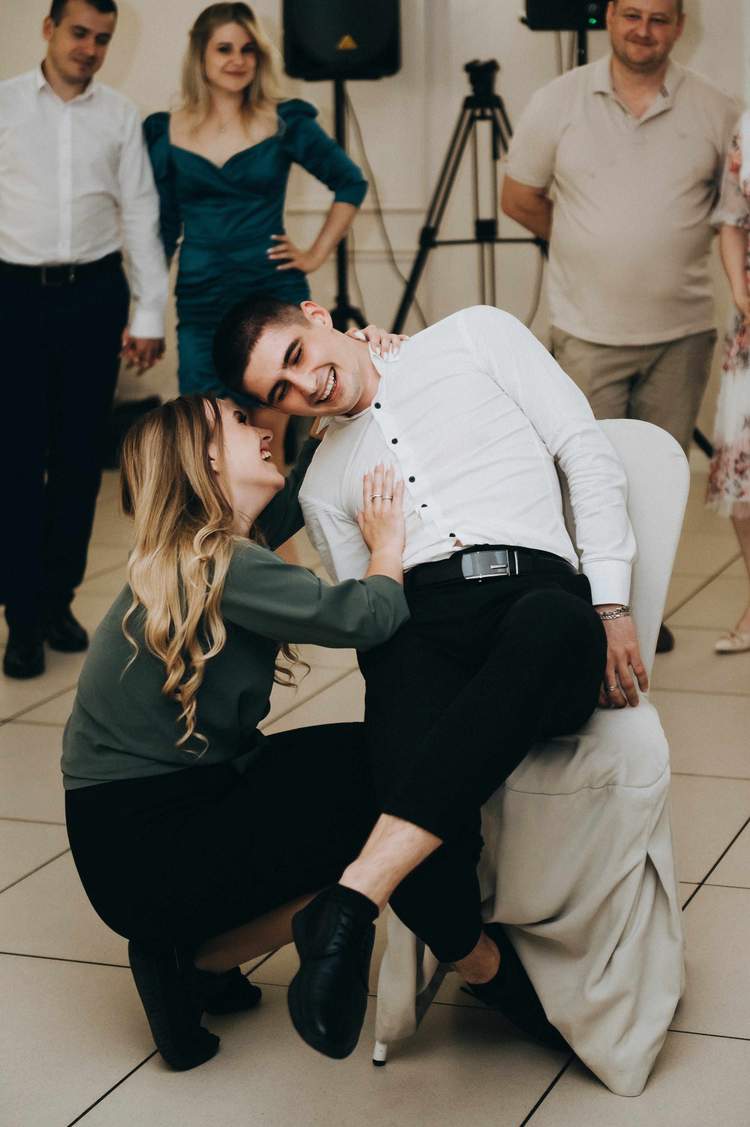 Свадебные фотографии. Фотограф в Барнауле Дарья Бутурлакина. Люби.Цени.Касайся