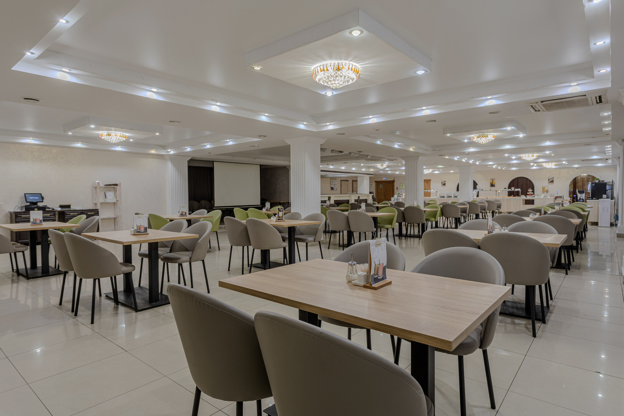 Амакс Сити-отель Уфа, фото Алексея Муравьёва, современный отель,Лобби Амакс Сити-отеля, съёмка фотографа Алексея Муравьёва, гостиничный интерьер,Номера отеля Амакс Сити Уфа, работа фотографа Алексея Муравьёва, комфортабельное размещение,Ресторан Амакс Сити-отеля, фото Алексея Муравьёва, гостиничная кухня,Рецепция Амакс Сити Уфа, съёмка Алексея Муравьёва, сервис для гостей,Спа-зона отеля Амакс Сити, фото Алексея Муравьёва, оздоровительные услуги,Конференц-зал Амакс Сити-отеля, работа фотографа Алексея Муравьёва, бизнес-мероприятия,Лифт отеля Амакс Сити Уфа, съёмка Алексея Муравьёва, современный дизайн,Номера люкс Амакс Сити, фото Алексея Муравьёва, премиальный комфорт,Зона отдыха Амакс Сити-отеля, работа фотографа Алексея Муравьёва, релакс для гостей,Инфраструктура Амакс Сити Уфа, съёмка Алексея Муравьёва, гостиничные услуги,Паркинг отеля Амакс Сити, фото Алексея Муравьёва, безопасность гостей,Вестибюль Амакс Сити, работа фотографа Алексея Муравьёва, элегантность интерьера,Номера стандарт Амакс Сити-отеля, съёмка Алексея Муравьёва, удобство проживания,Общественные зоны Амакс Сити Уфа, фото Алексея Муравьёва, современный дизайн,Ресторан и бар Амакс Сити, работа фотографа Алексея Муравьёва, гастрономические предложения,Интерьер отеля Амакс Сити Уфа, фото Алексея Муравьёва, гостиничный стиль,Мебель номеров Амакс Сити, съёмка Алексея Муравьёва, комфорт для постояльцев,Освещение отеля Амакс Сити, работа фотографа Алексея Муравьёва, уют для гостей,Терраса Амакс Сити-отеля, фото Алексея Муравьёва, панорамный вид