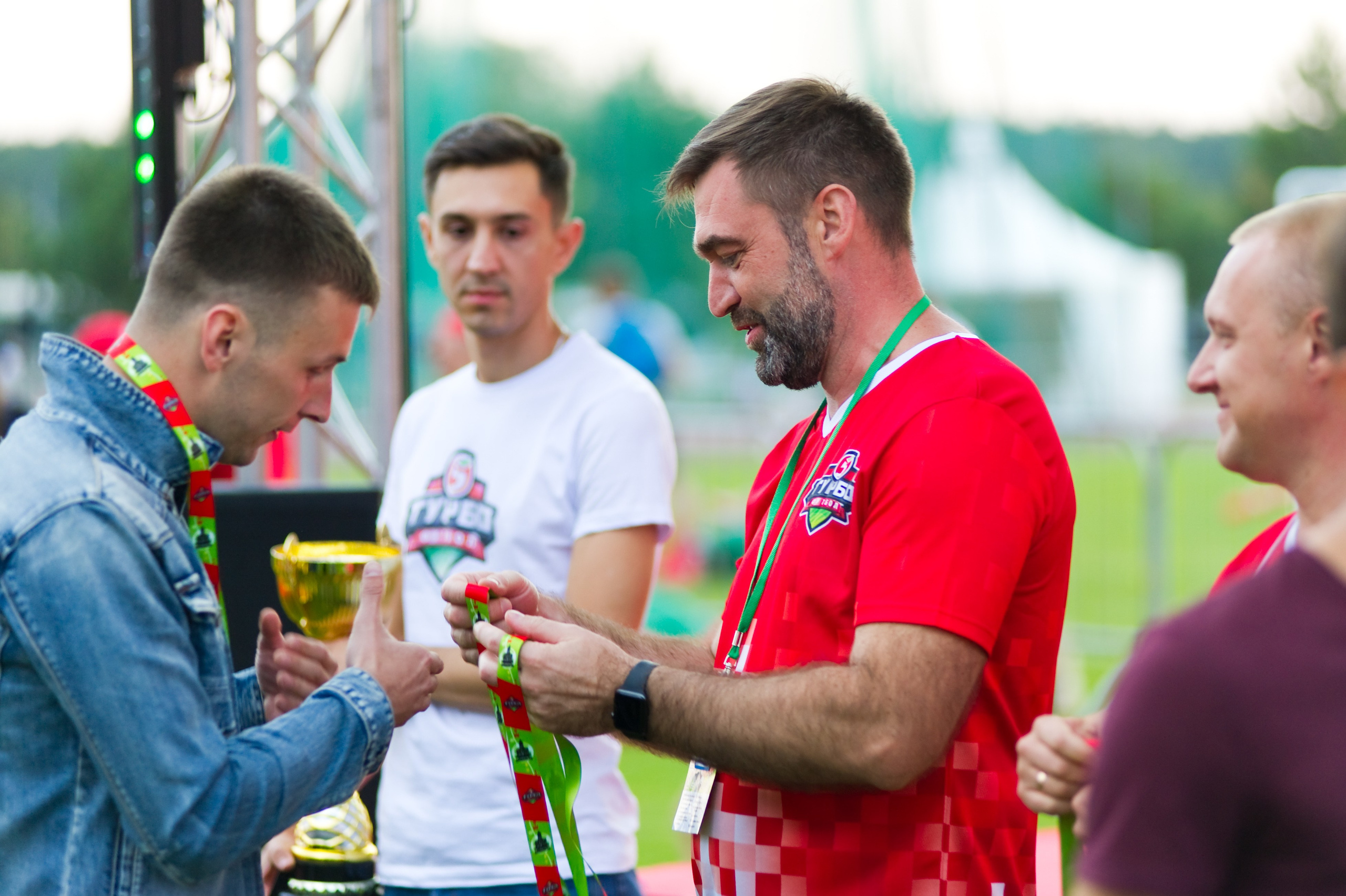Турбофутбол (корпоративное соревнование «Пятерочки»). Репортажный фотограф и видеограф Слава Думчев. Тимбилдинги, отчетники, корпоративы