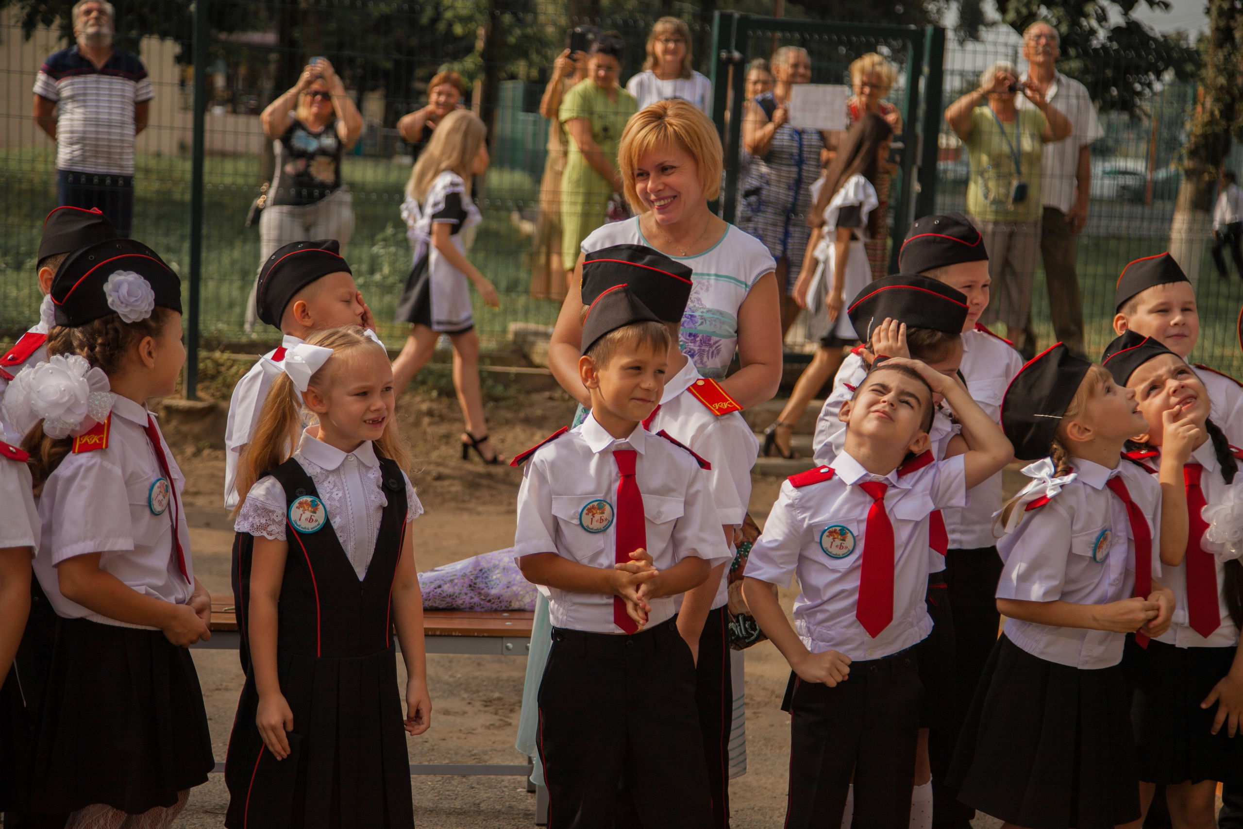 Линейка 1 сентября. Свадебный и семейный фотограф в Армавире