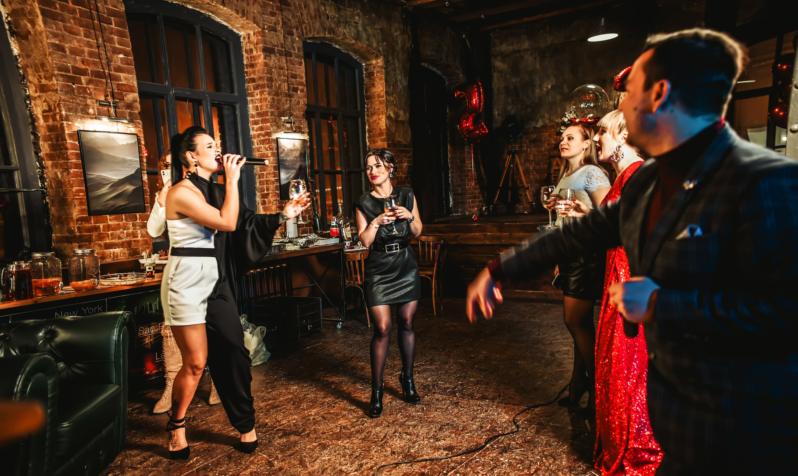 Тематическая вечеринка на юбилей 35 лет. Свадебный, семейный, детский, контент фотограф в Омске Максим Ильин